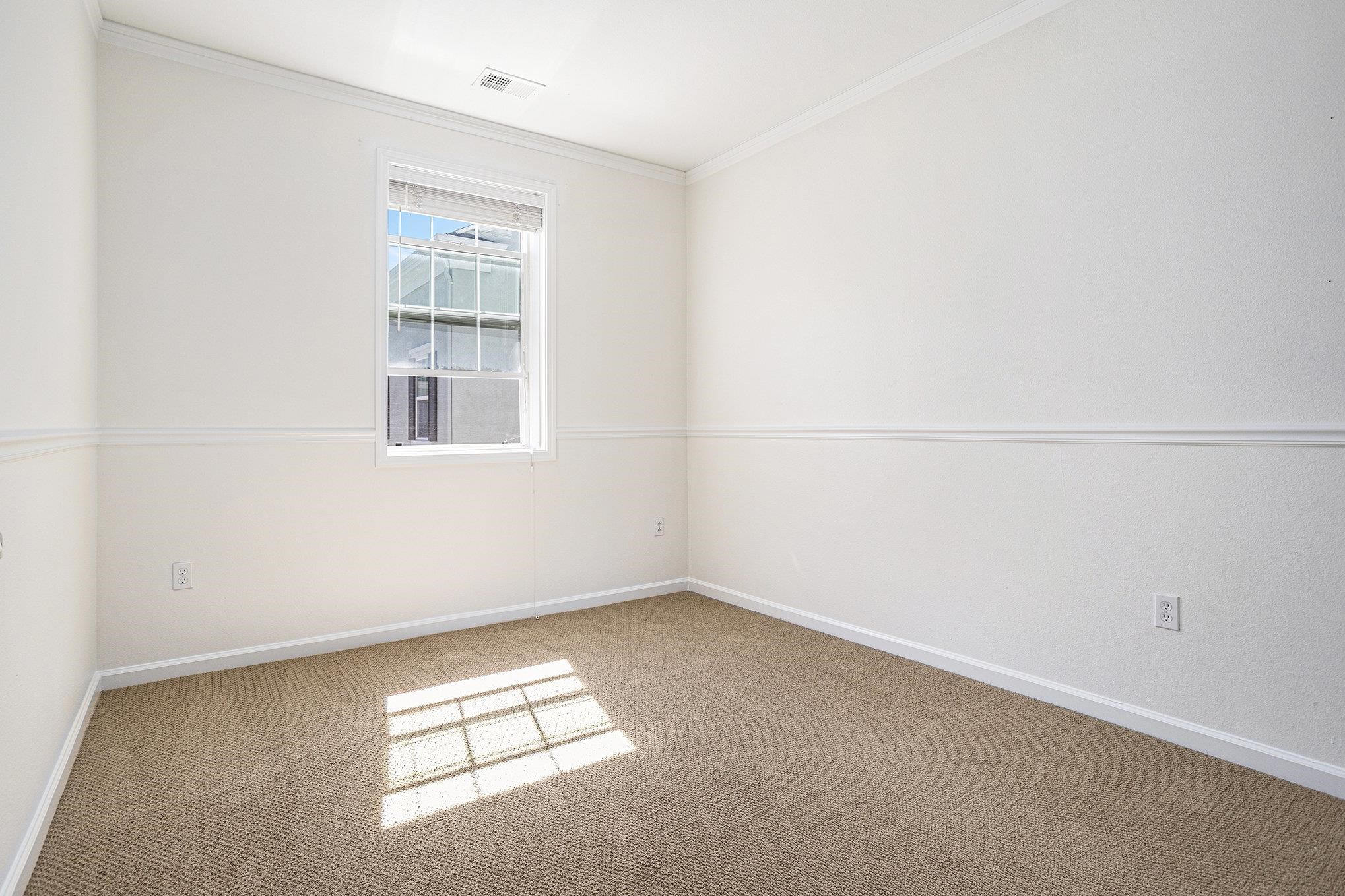 Detail Gallery Image 20 of 34 For 3730 Whitworth Dr, Dublin,  CA 94568 - 4 Beds | 3/1 Baths