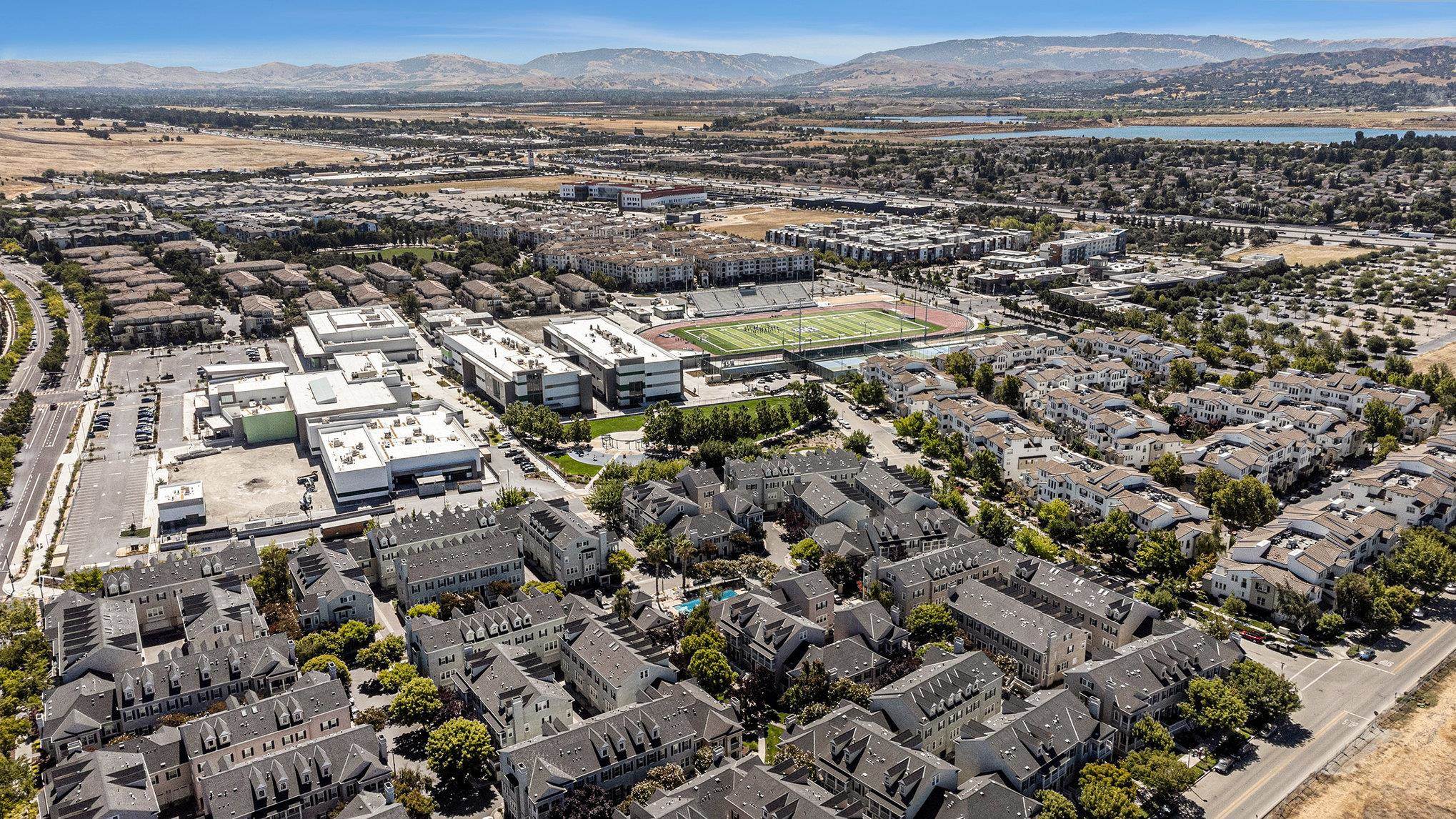 Detail Gallery Image 27 of 34 For 3730 Whitworth Dr, Dublin,  CA 94568 - 4 Beds | 3/1 Baths