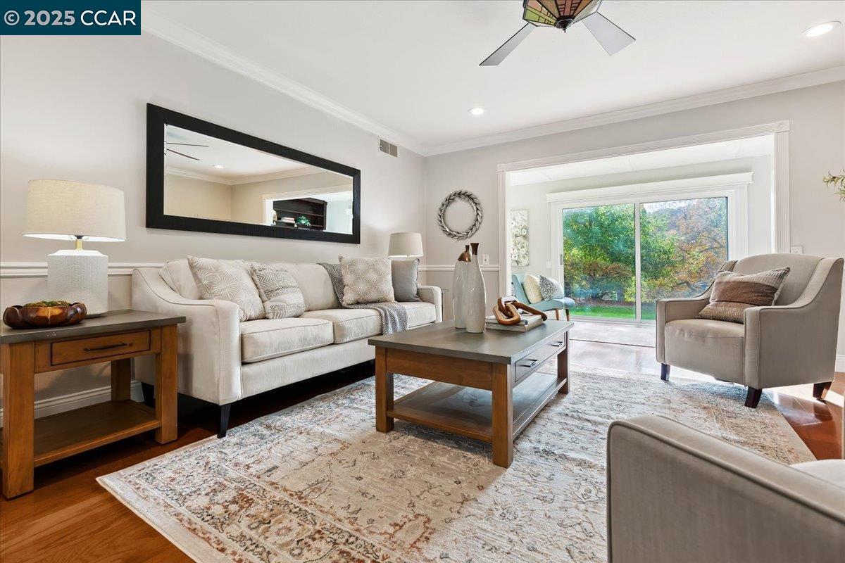 Photo #8: 41119893 Listing: Photo #8