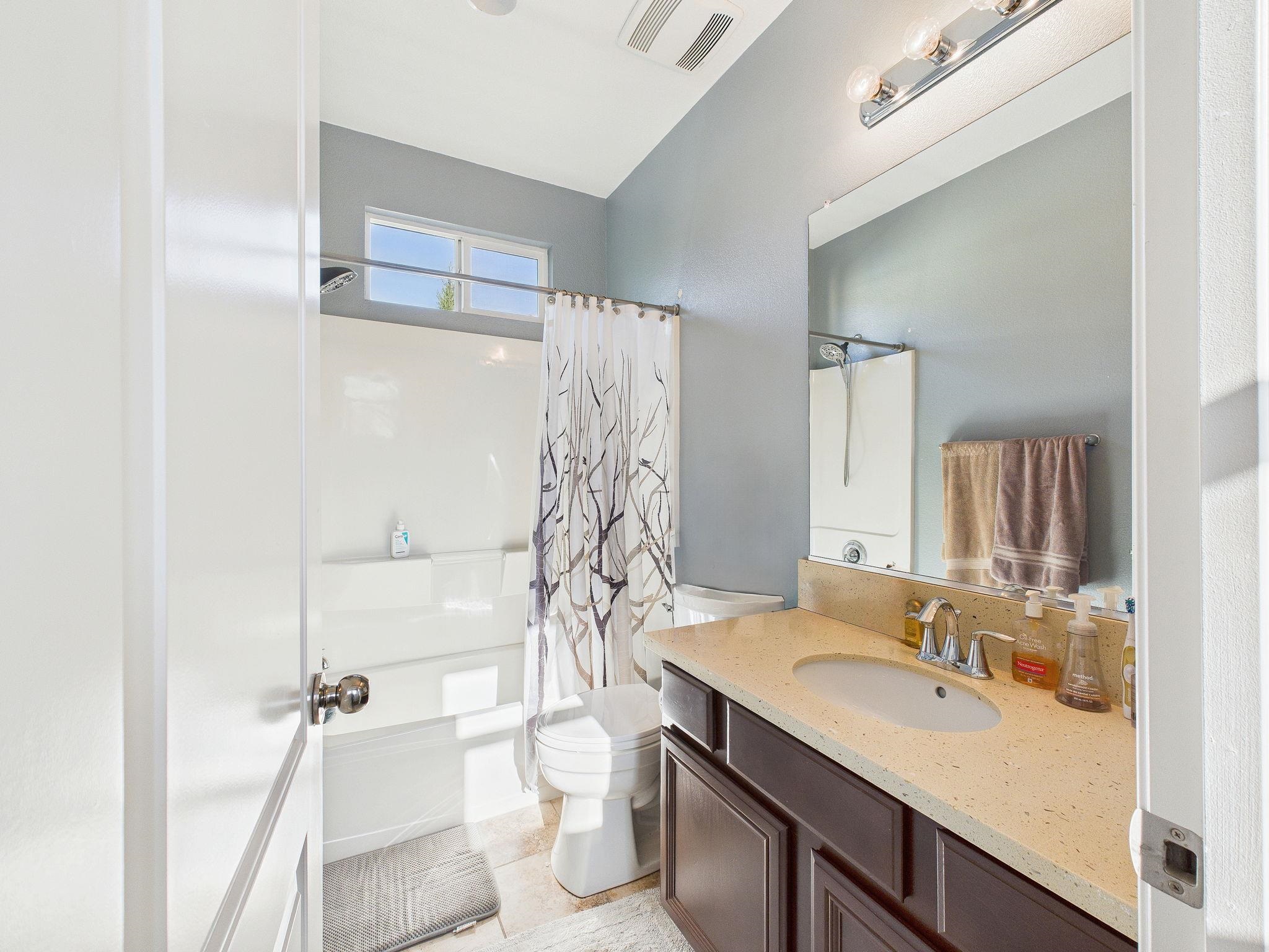 Detail Gallery Image 24 of 53 For 2521 Shadowbrooke Rd, Brentwood,  CA 94513 - 4 Beds | 4/1 Baths