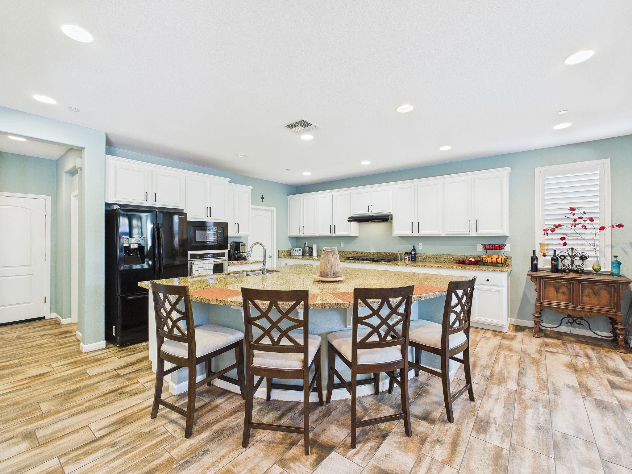 Detail Gallery Image 6 of 53 For 2521 Shadowbrooke Rd, Brentwood,  CA 94513 - 4 Beds | 4/1 Baths