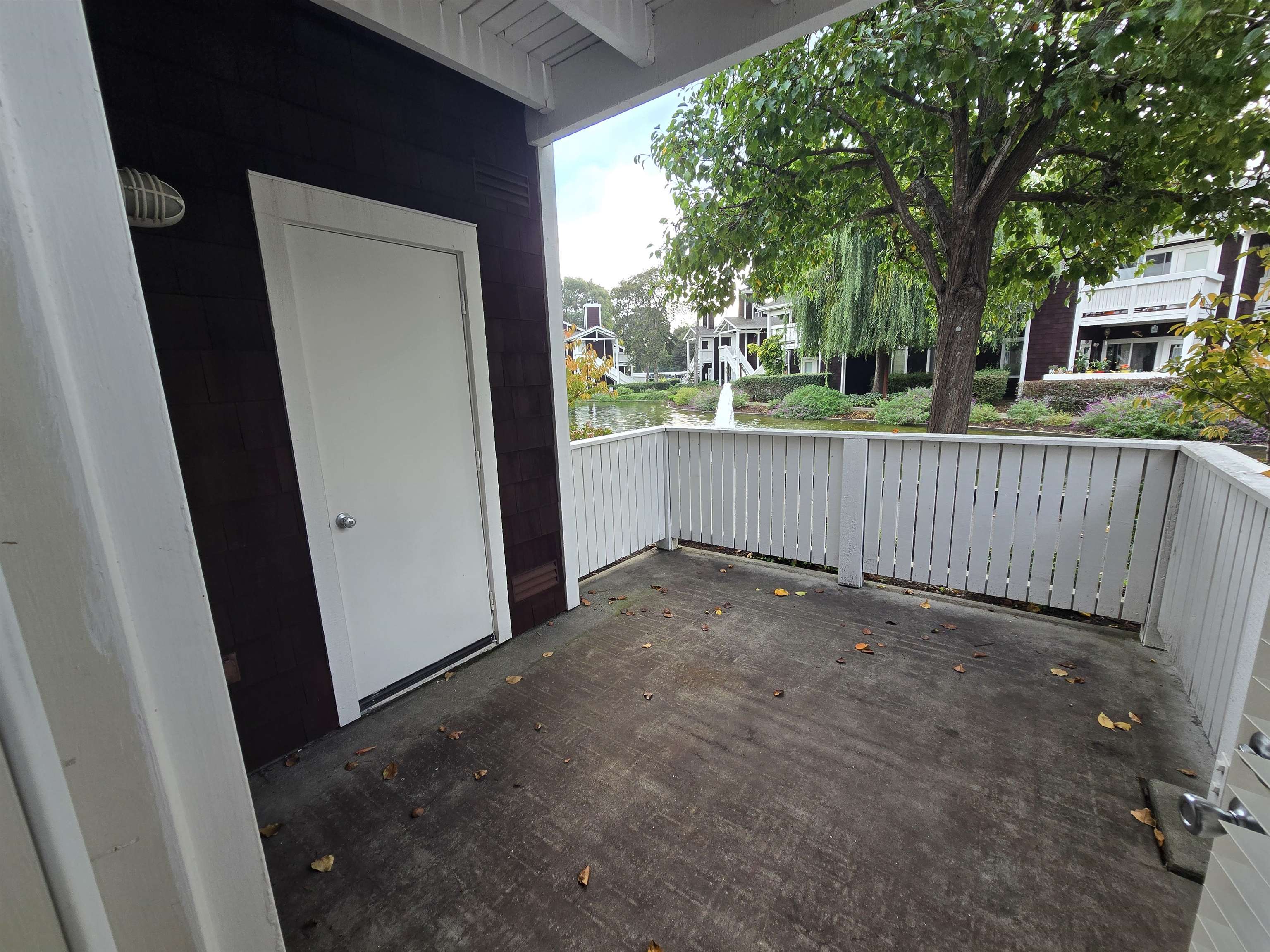 Detail Gallery Image 5 of 7 For 161 Marina Lakes Dr, Richmond,  CA 94804 - 1 Beds | 1 Baths