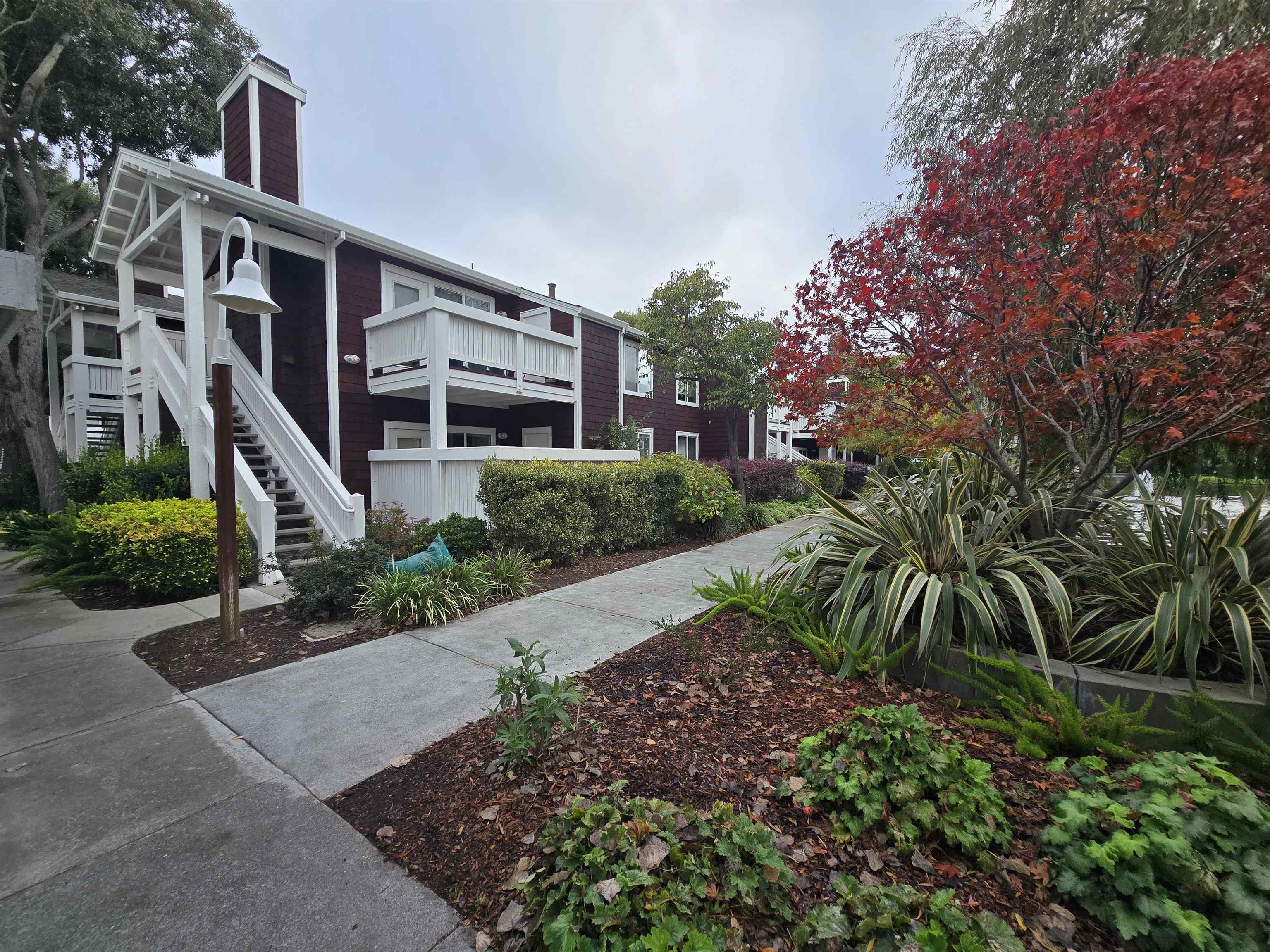 Detail Gallery Image 7 of 7 For 161 Marina Lakes Dr, Richmond,  CA 94804 - 1 Beds | 1 Baths