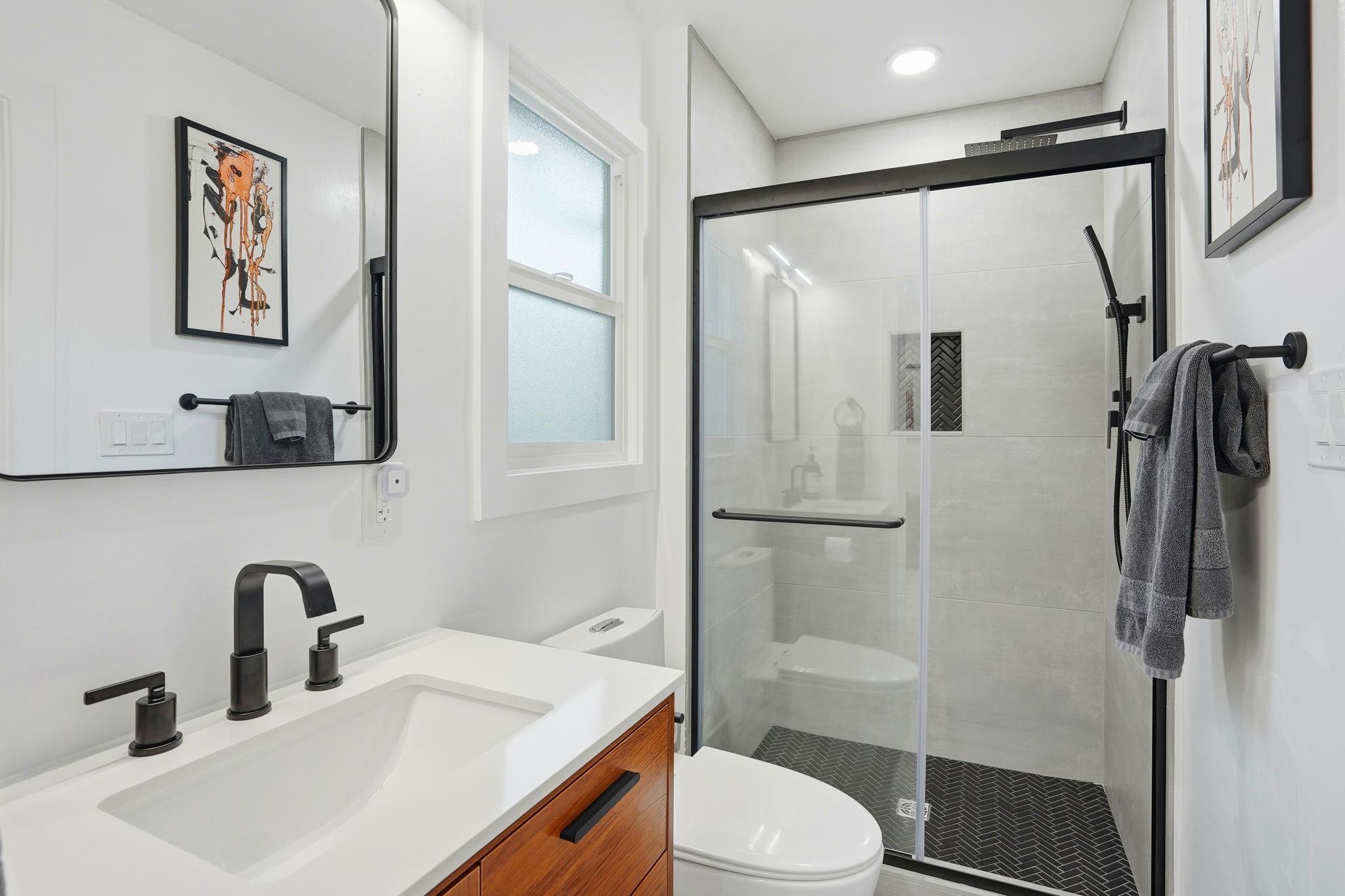 Detail Gallery Image 23 of 35 For 6470 Ascot Dr, Oakland,  CA 94611 - 3 Beds | 2 Baths