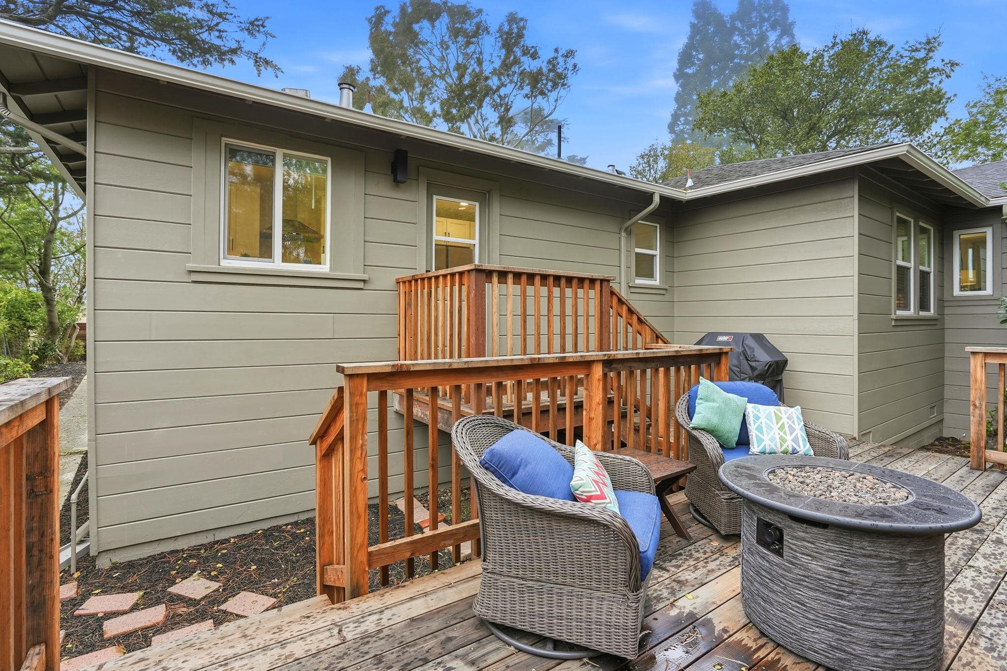 Detail Gallery Image 30 of 35 For 6470 Ascot Dr, Oakland,  CA 94611 - 3 Beds | 2 Baths