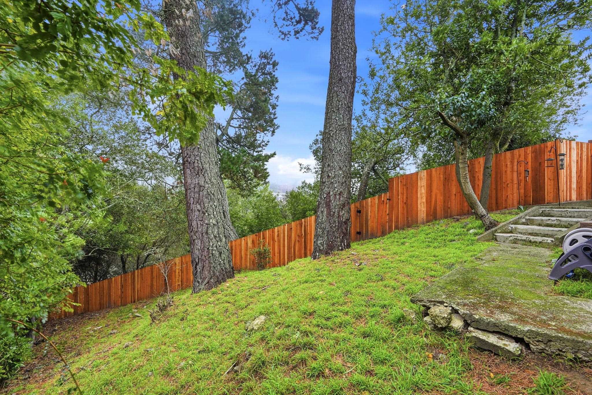 Detail Gallery Image 34 of 35 For 6470 Ascot Dr, Oakland,  CA 94611 - 3 Beds | 2 Baths