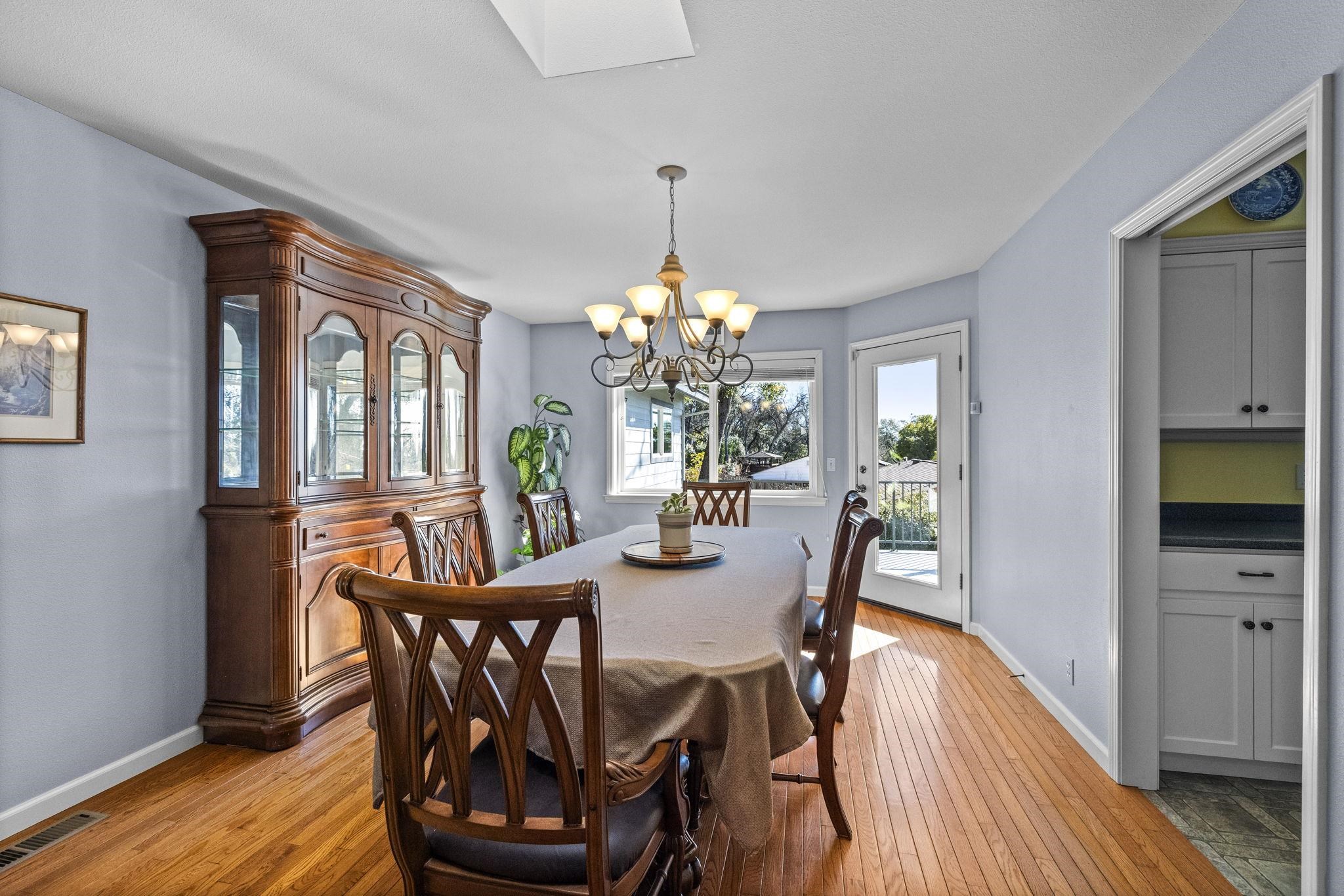 Detail Gallery Image 12 of 45 For 15 Corte Del Encino, Sonora,  CA 95370 - 4 Beds | 3/1 Baths