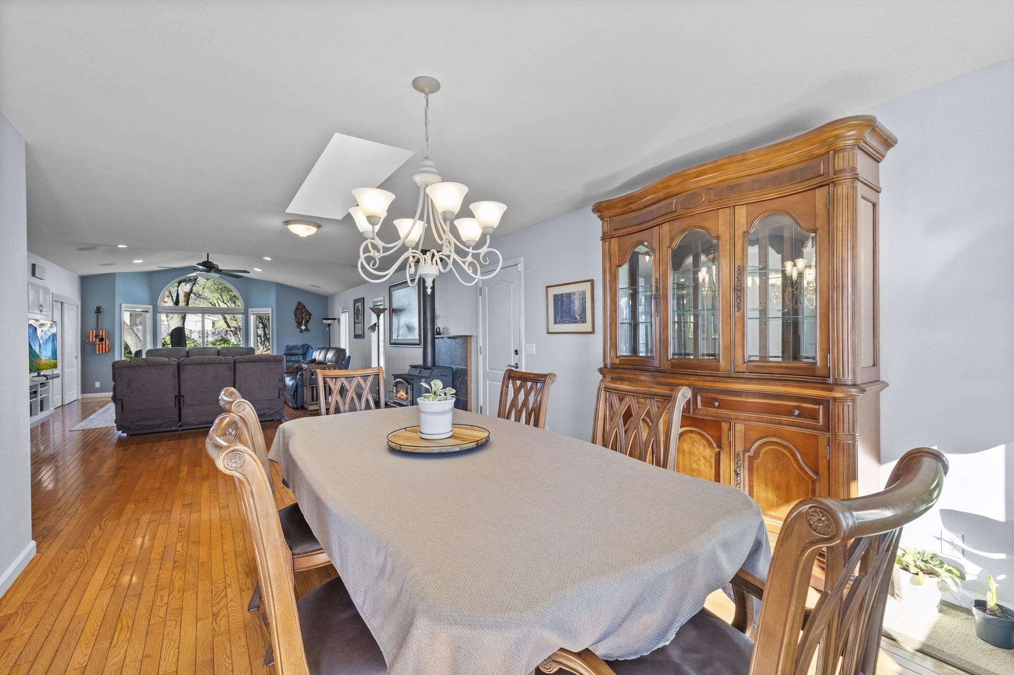 Detail Gallery Image 13 of 45 For 15 Corte Del Encino, Sonora,  CA 95370 - 4 Beds | 3/1 Baths