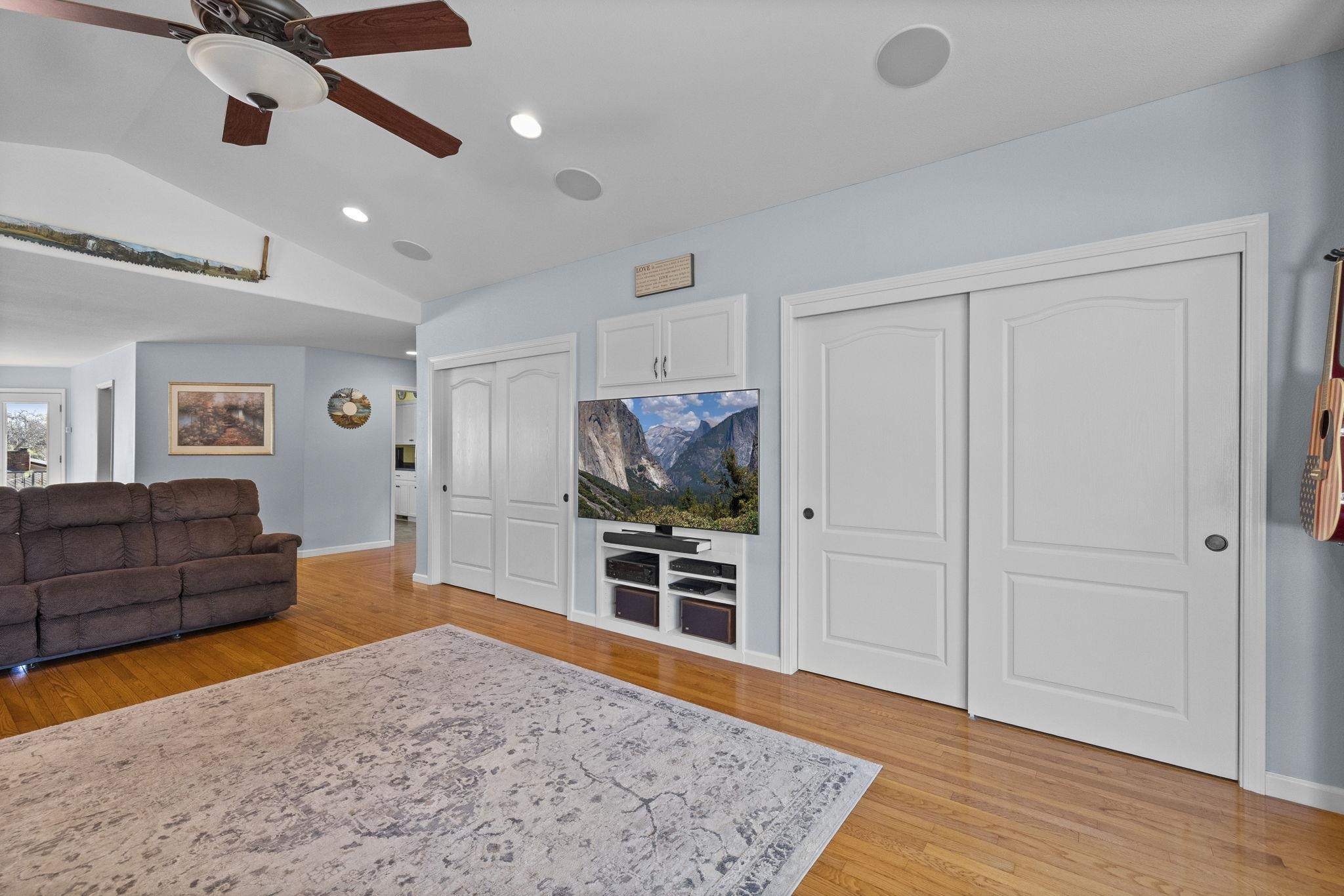 Detail Gallery Image 10 of 45 For 15 Corte Del Encino, Sonora,  CA 95370 - 4 Beds | 3/1 Baths