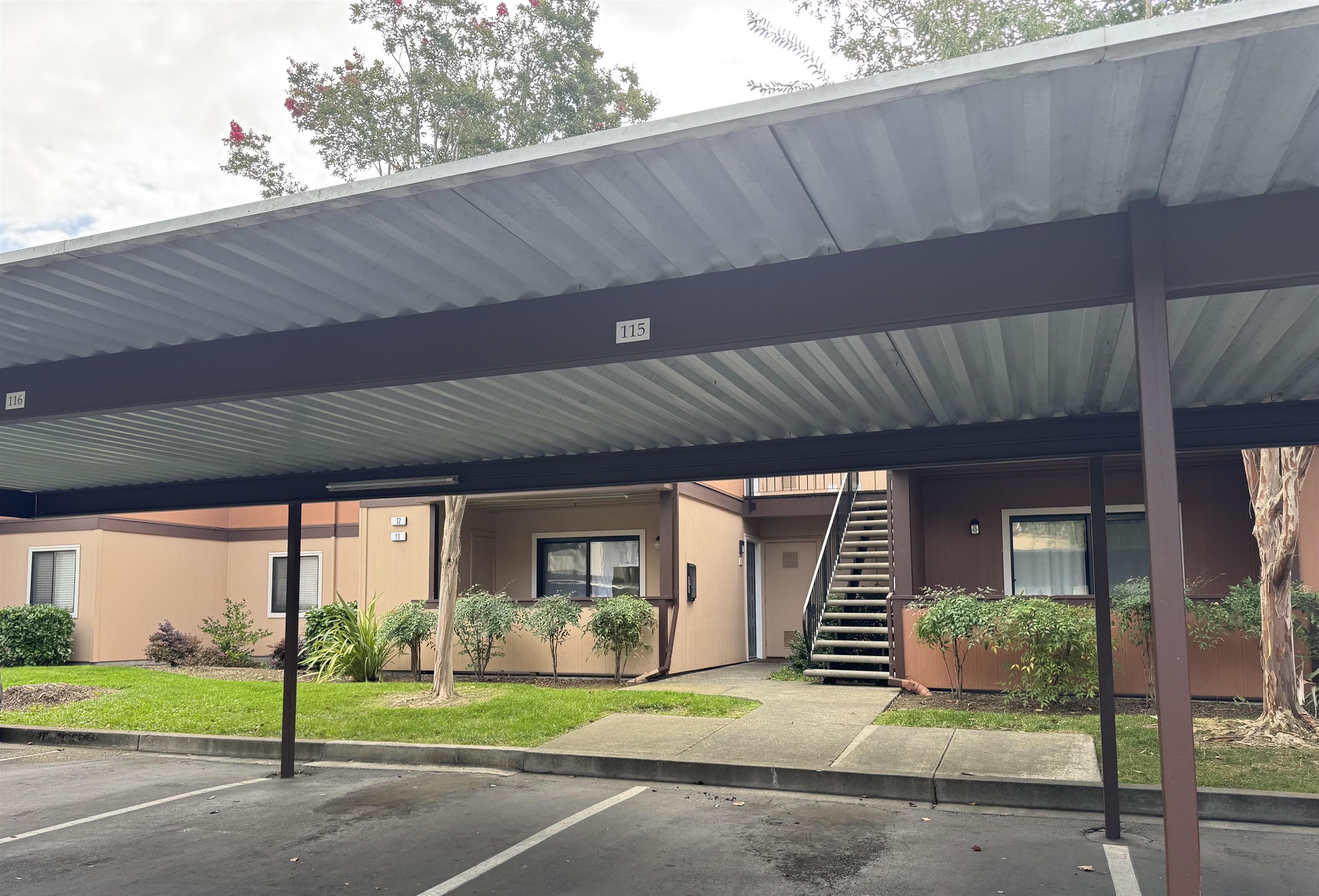 Detail Gallery Image 3 of 9 For 8201 Camino Colegio #11,  Rohnert Park,  CA 94928 - 1 Beds | 1 Baths