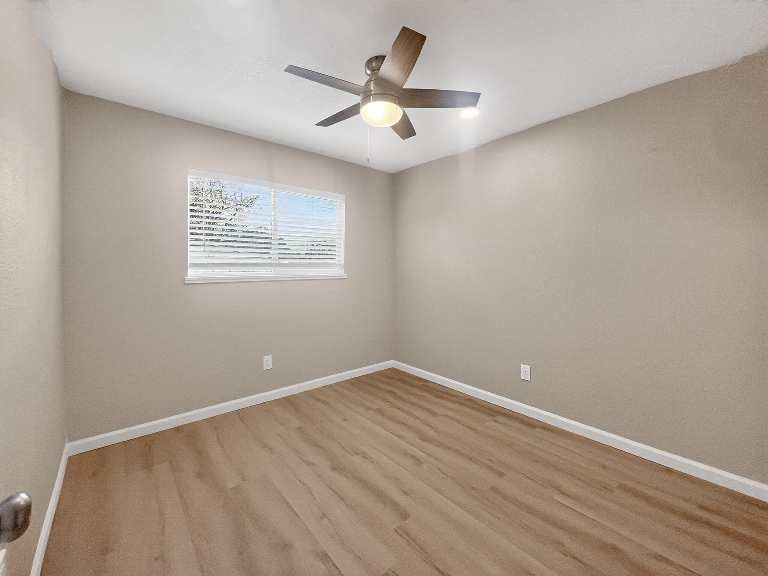 Detail Gallery Image 13 of 25 For 409 W 18th St #B,  Antioch,  CA 94509 - 2 Beds | 1 Baths