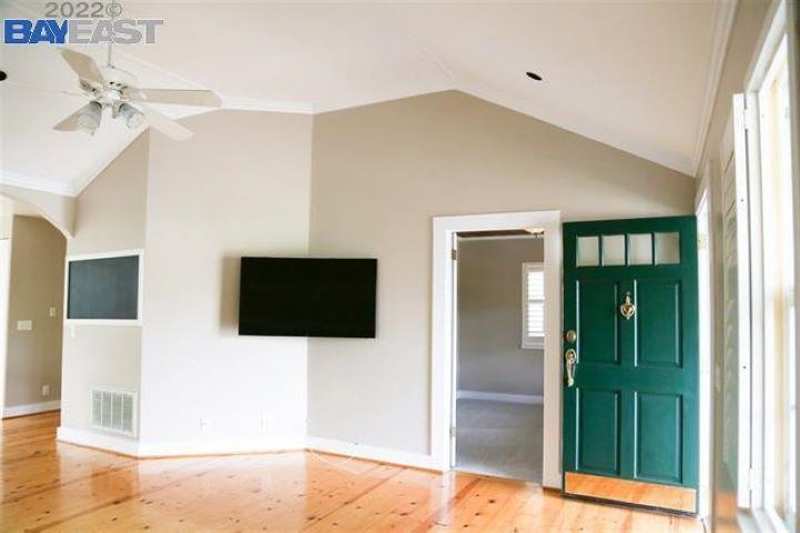 Detail Gallery Image 3 of 16 For 1505 Brooks St, Walnut Creek,  CA 94596 - 2 Beds | 2 Baths