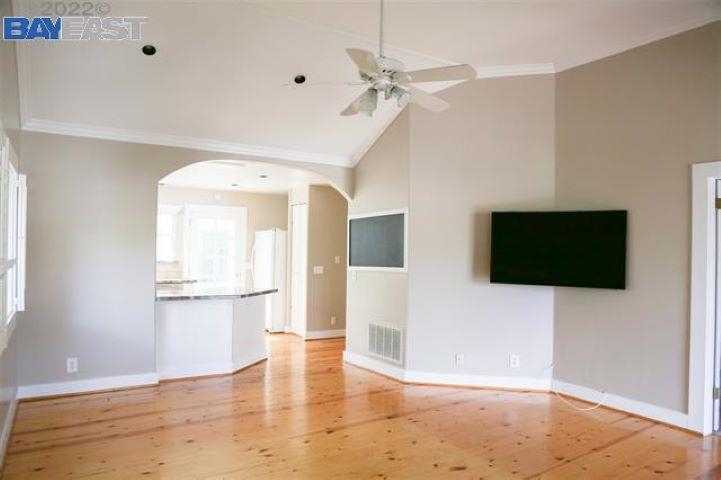 Detail Gallery Image 5 of 16 For 1505 Brooks St, Walnut Creek,  CA 94596 - 2 Beds | 2 Baths