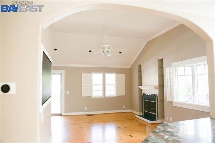 Detail Gallery Image 6 of 16 For 1505 Brooks St, Walnut Creek,  CA 94596 - 2 Beds | 2 Baths