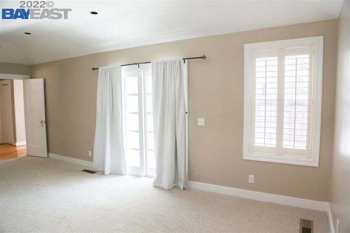 Detail Gallery Image 10 of 16 For 1505 Brooks St, Walnut Creek,  CA 94596 - 2 Beds | 2 Baths