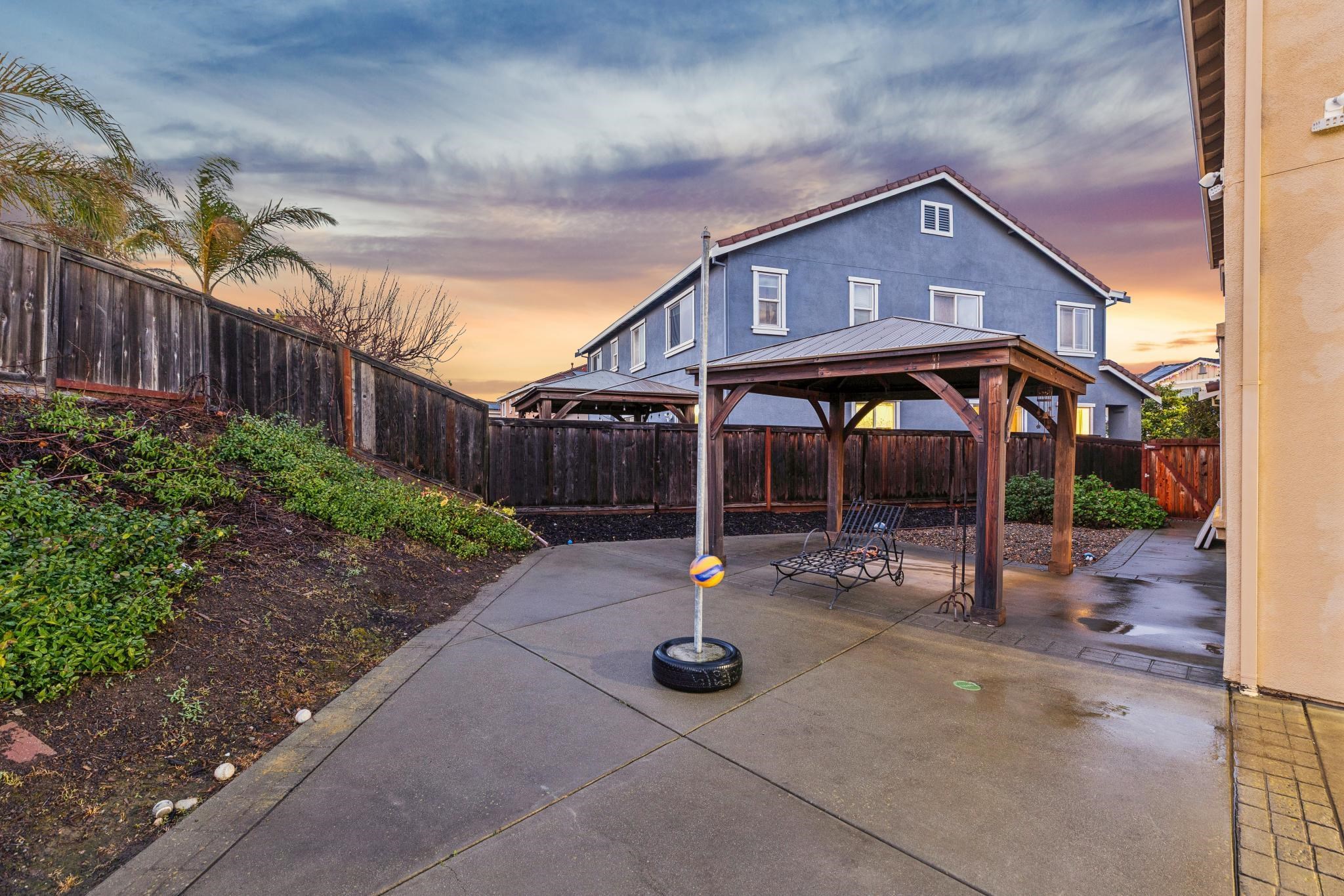 Detail Gallery Image 43 of 57 For 2149 Saddlebred Dr., Fairfield,  CA 94534 - 4 Beds | 3 Baths