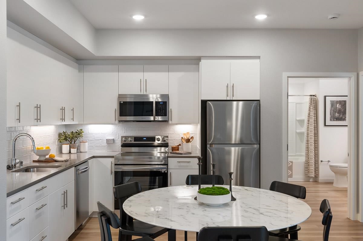 Photo #9: 41119912 Listing: Photo #9