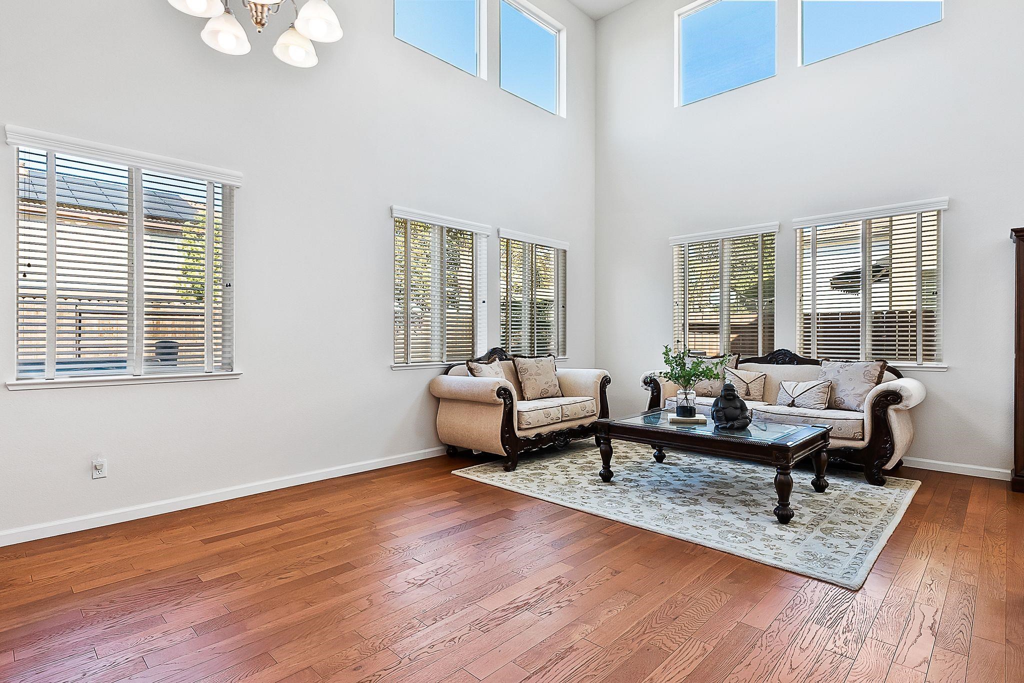 Detail Gallery Image 2 of 30 For 115 Tennyson Ct, Discovery Bay,  CA 94505 - 5 Beds | 3 Baths