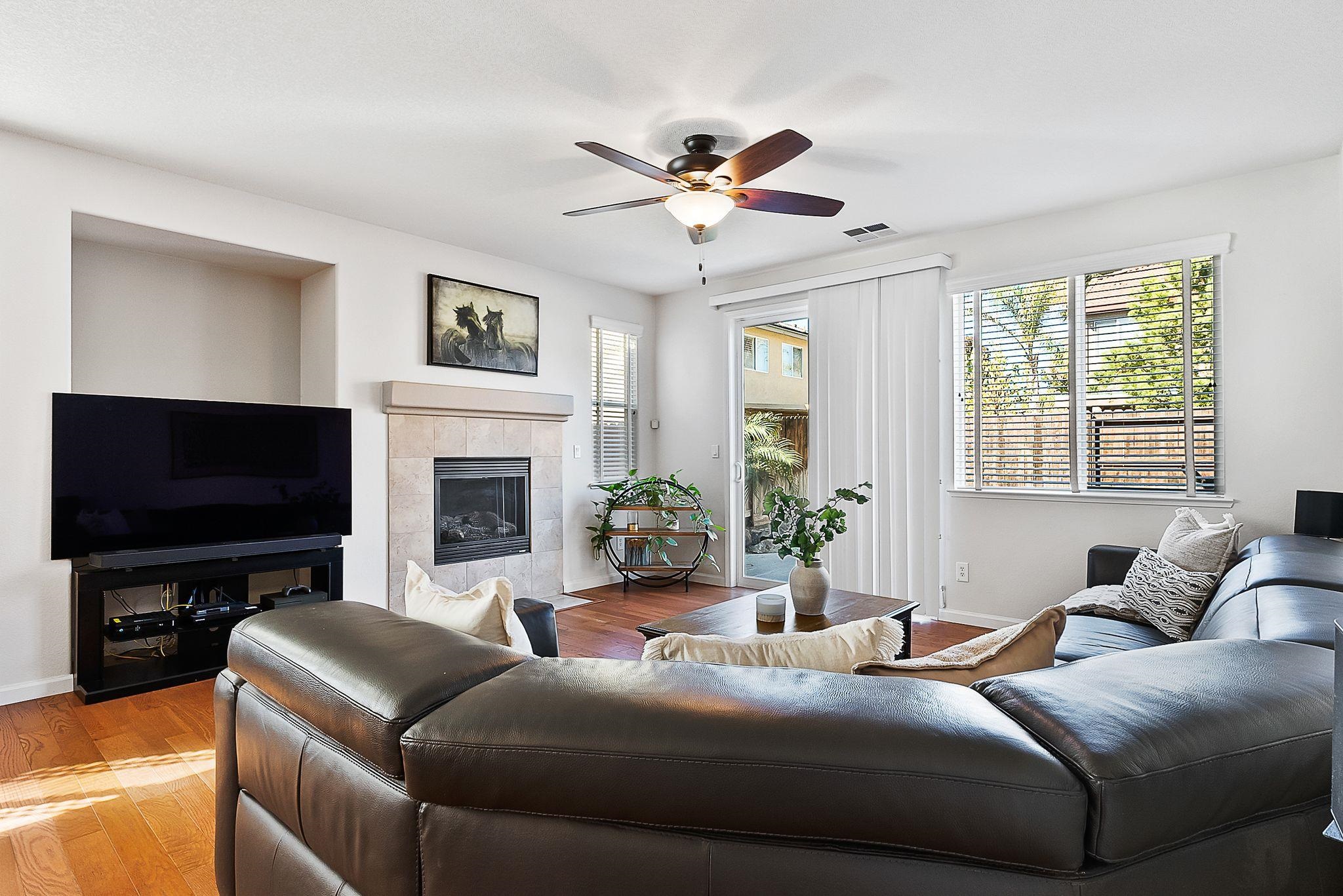 Detail Gallery Image 11 of 30 For 115 Tennyson Ct, Discovery Bay,  CA 94505 - 5 Beds | 3 Baths