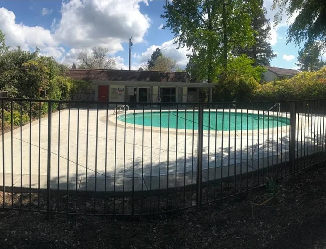 Photo #5: 41119919 Listing: Photo #5