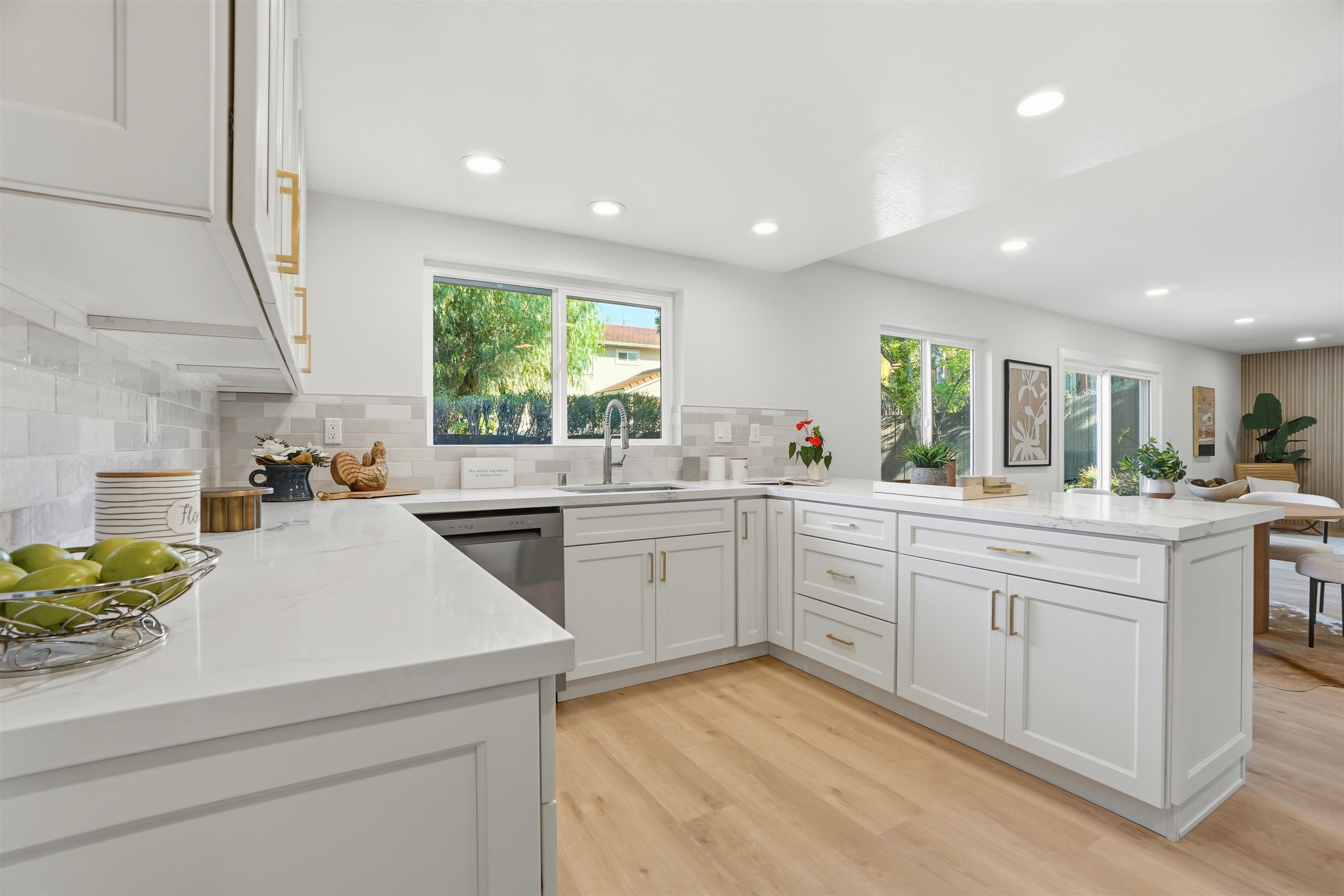 Detail Gallery Image 13 of 58 For 3060 San Miguel Ct, Concord,  CA 94518 - 4 Beds | 2/1 Baths