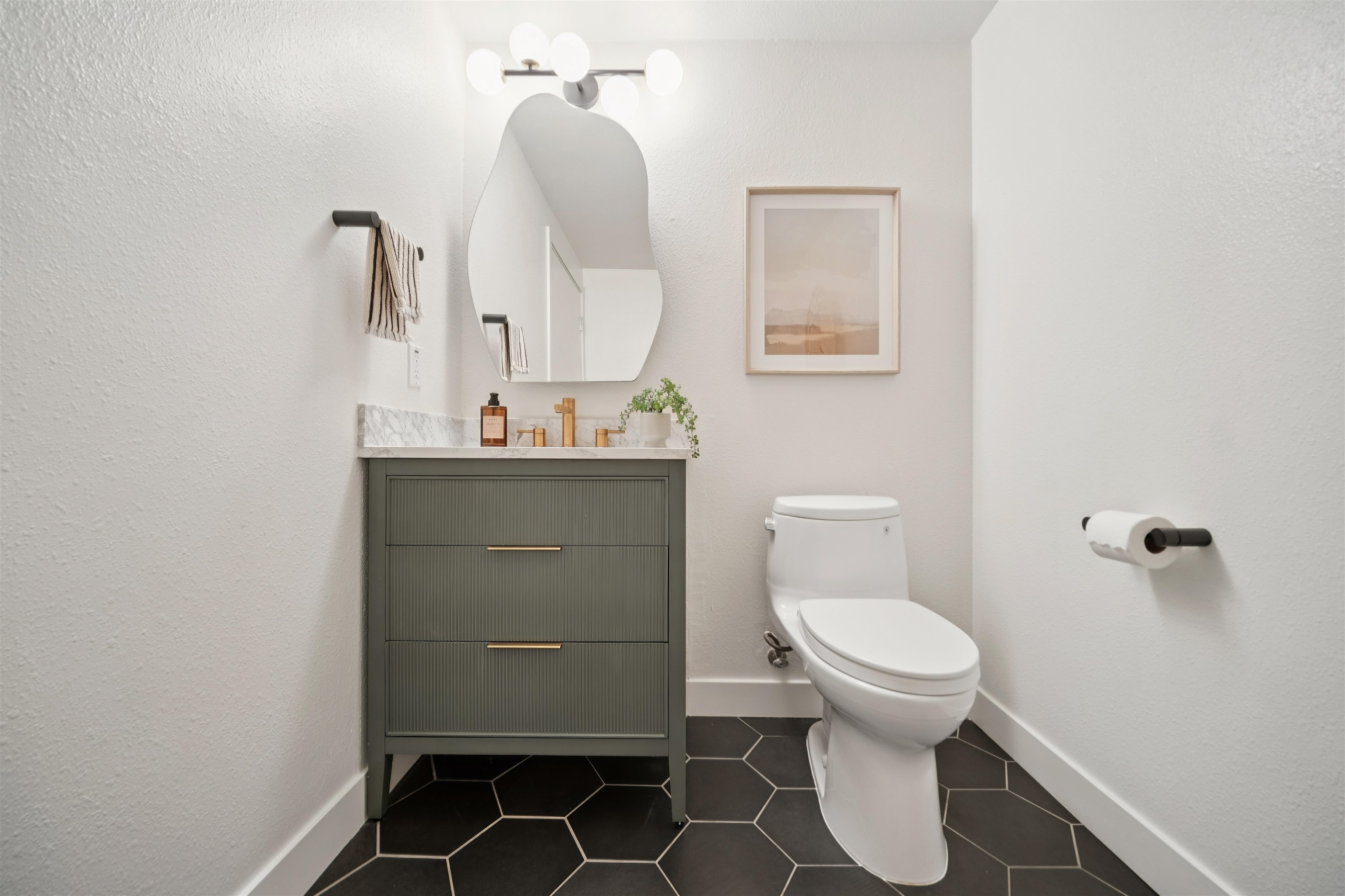 Photo #5: 41119926 Listing: Photo #5