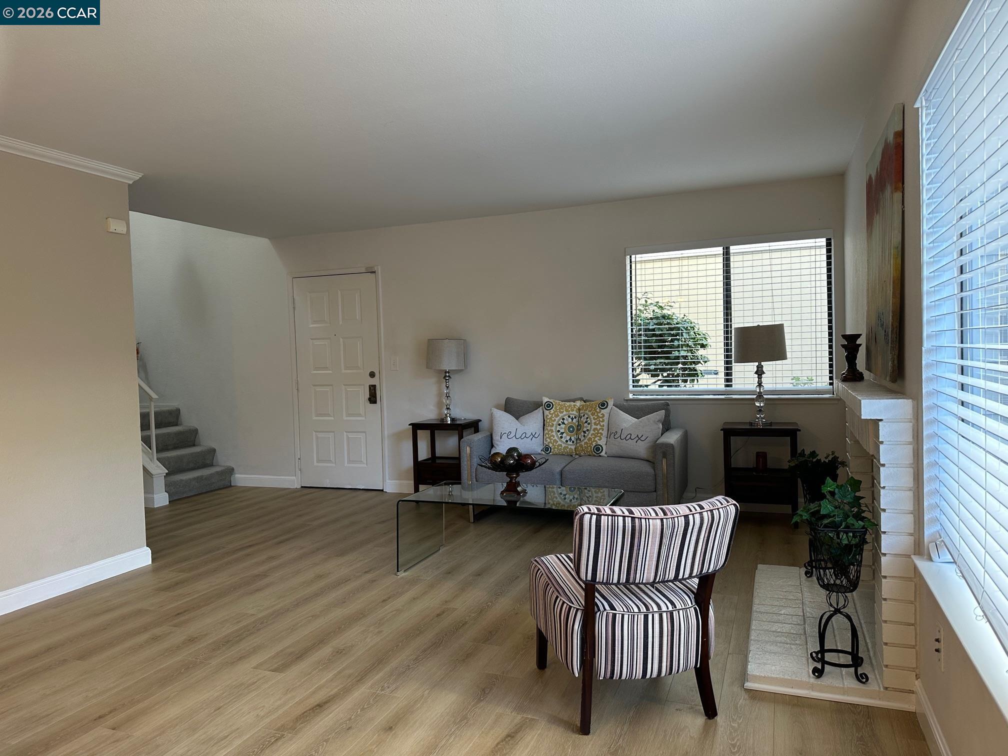 Photo #5: 41119928 Listing: Photo #5