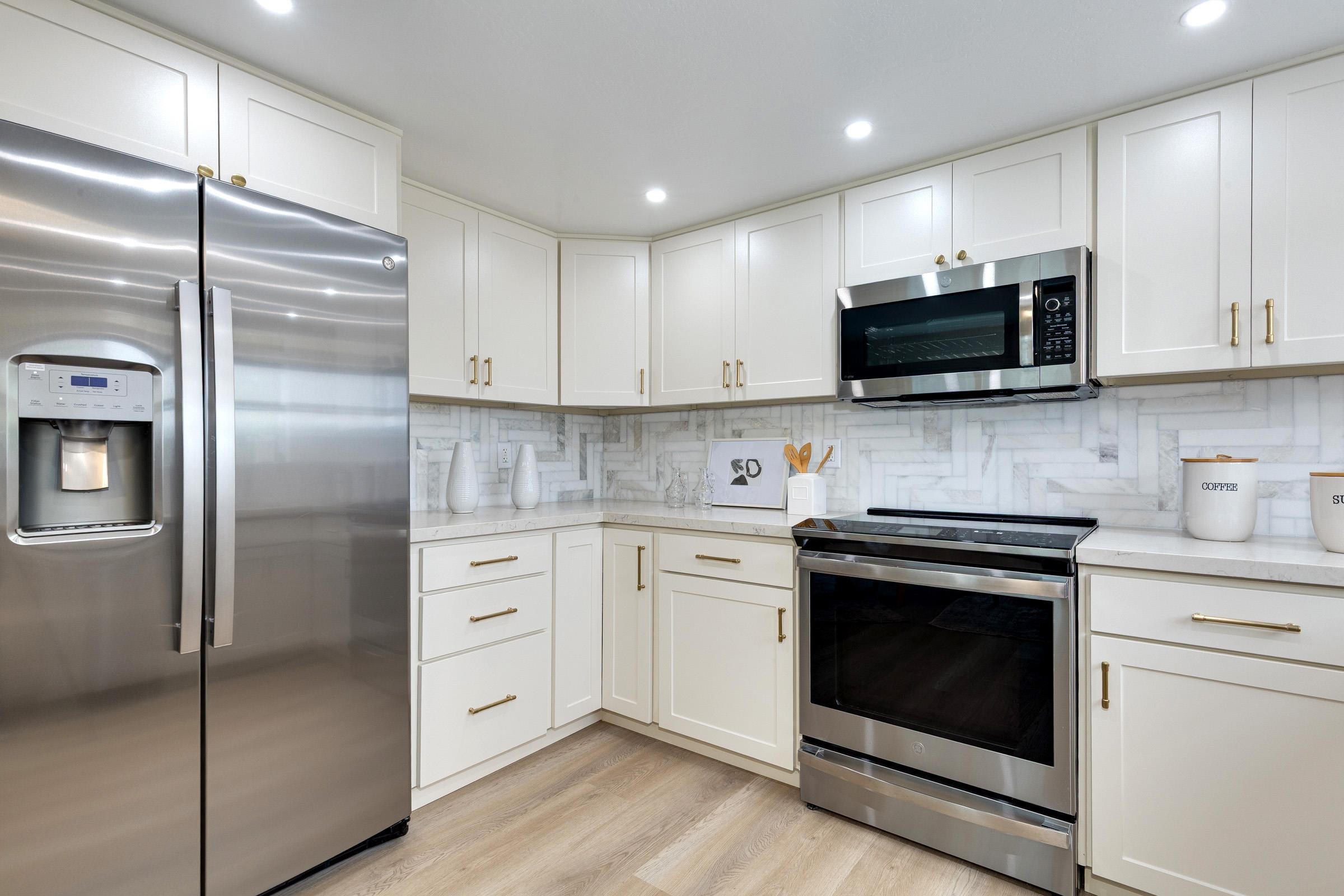 Photo #8: 41119930 Listing: Photo #8