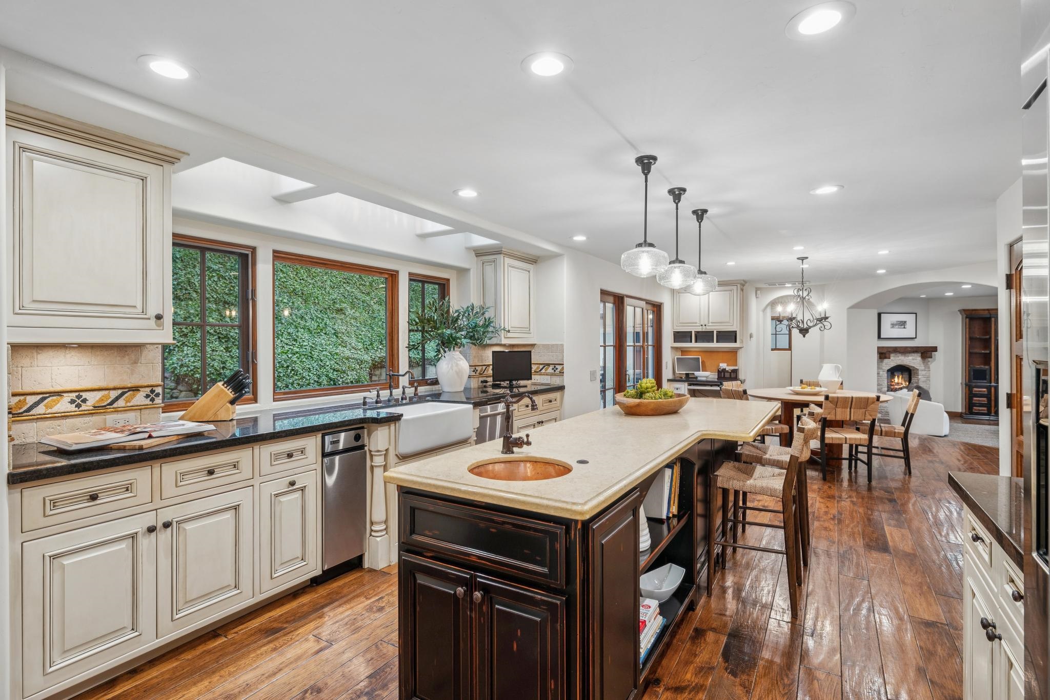 Detail Gallery Image 10 of 55 For 1324a Martino Road, Lafayette,  CA 94549-2531 - 5 Beds | 3/1 Baths