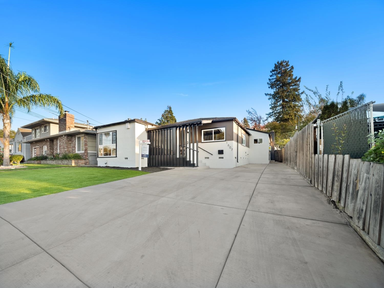 Detail Gallery Image 2 of 25 For 1607 Ward St, Hayward,  CA 94541 - 4 Beds | 3 Baths