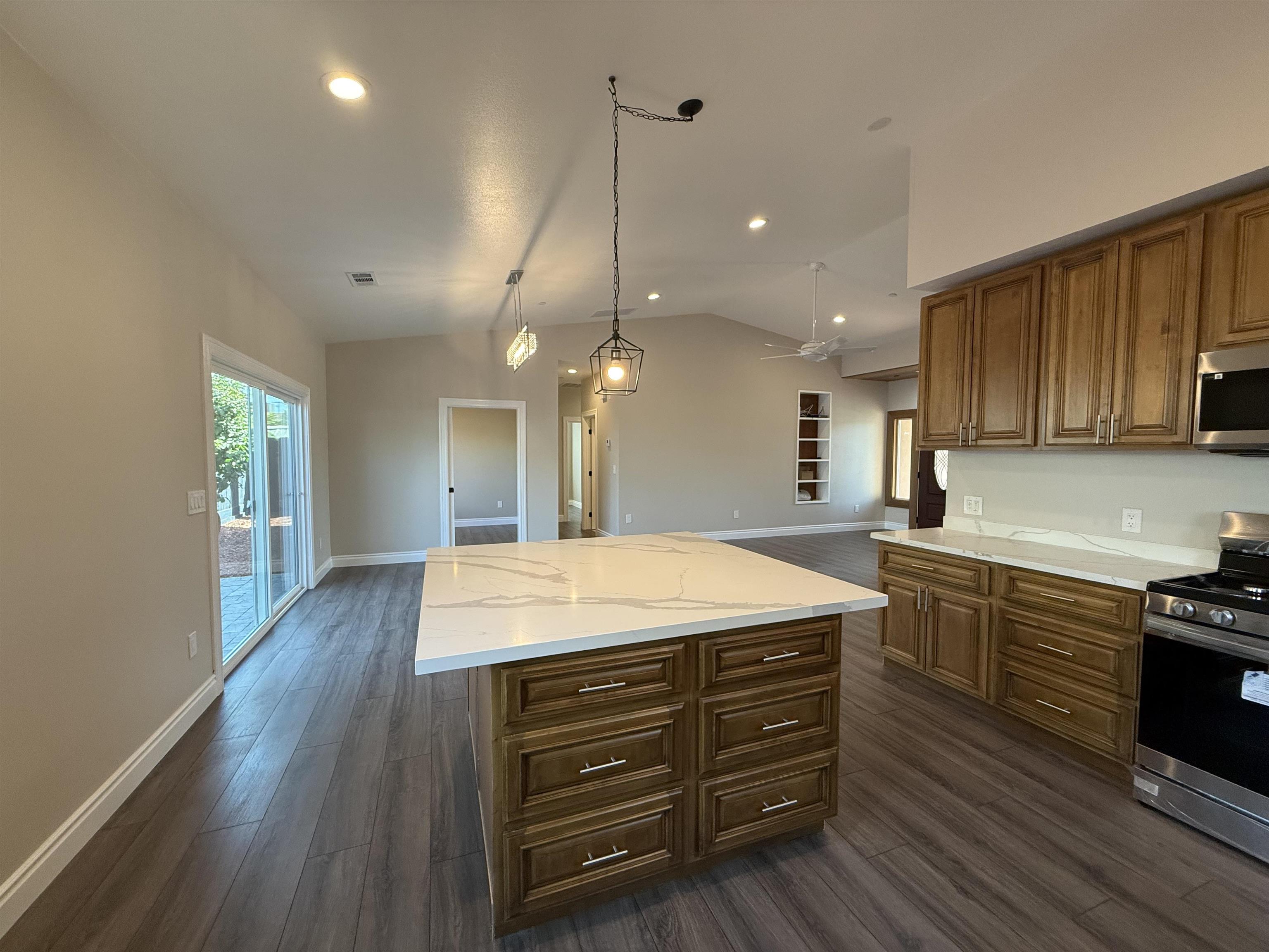 Detail Gallery Image 12 of 27 For 130 Mcgregor St, Merced,  CA 95341 - 4 Beds | 2/1 Baths