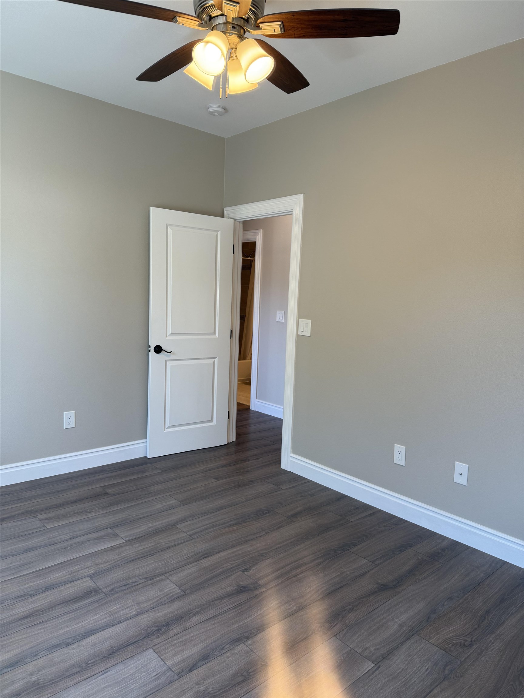 Detail Gallery Image 19 of 27 For 130 Mcgregor St, Merced,  CA 95341 - 4 Beds | 2/1 Baths