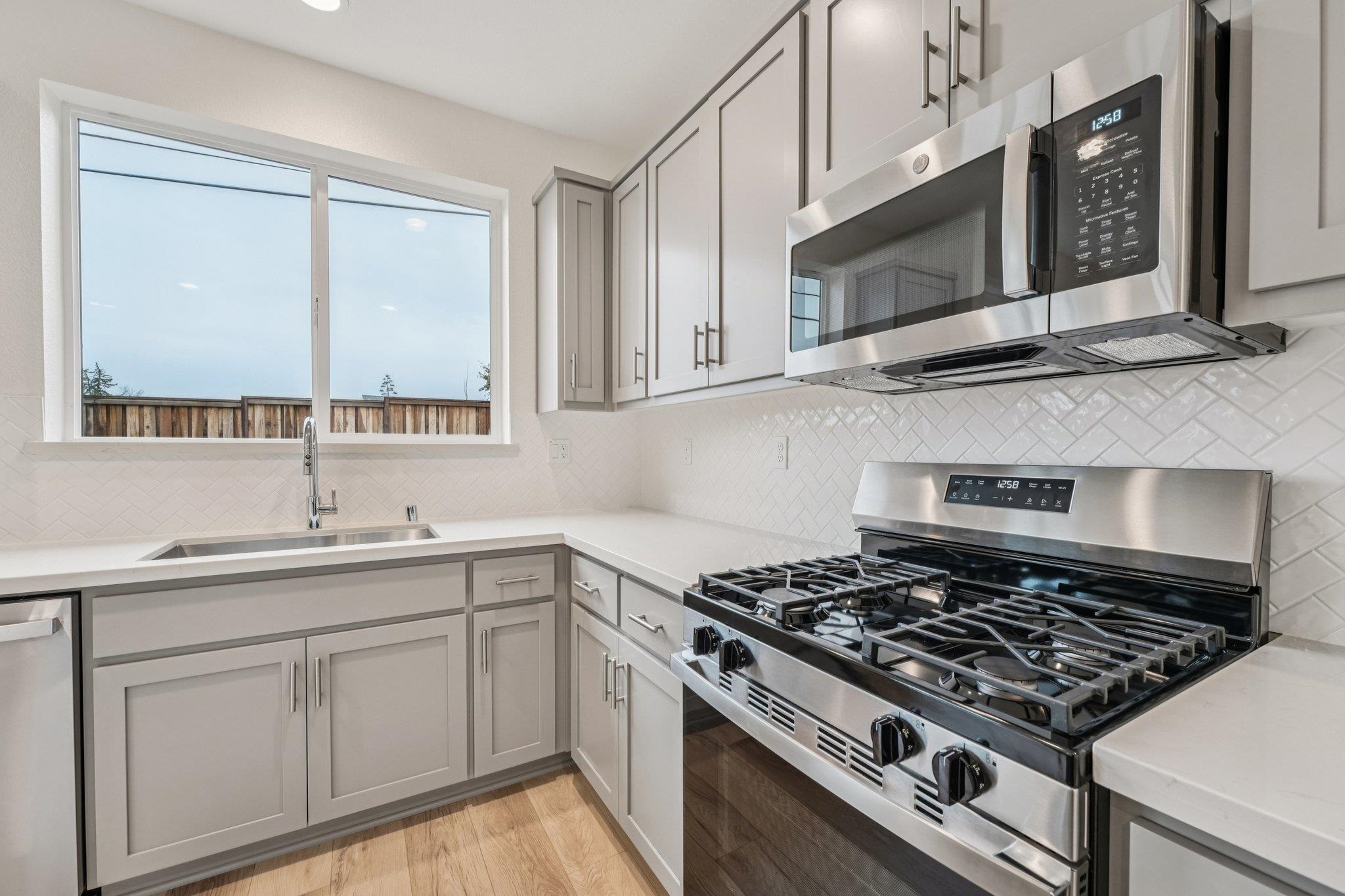 Detail Gallery Image 18 of 56 For 1308 Sunningdale Lane, Fairfield,  CA 94533 - 4 Beds | 3/1 Baths