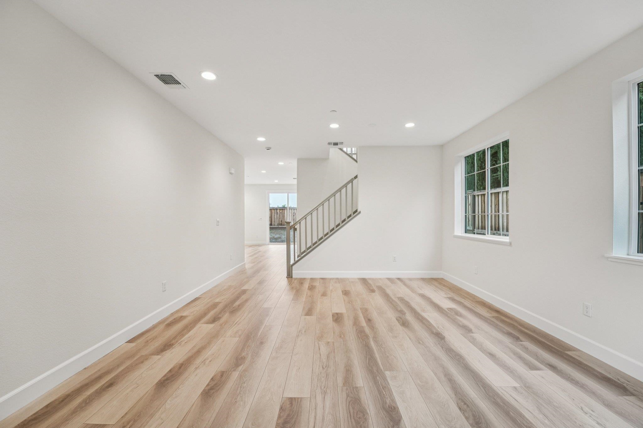 Detail Gallery Image 7 of 56 For 1308 Sunningdale Lane, Fairfield,  CA 94533 - 4 Beds | 3/1 Baths