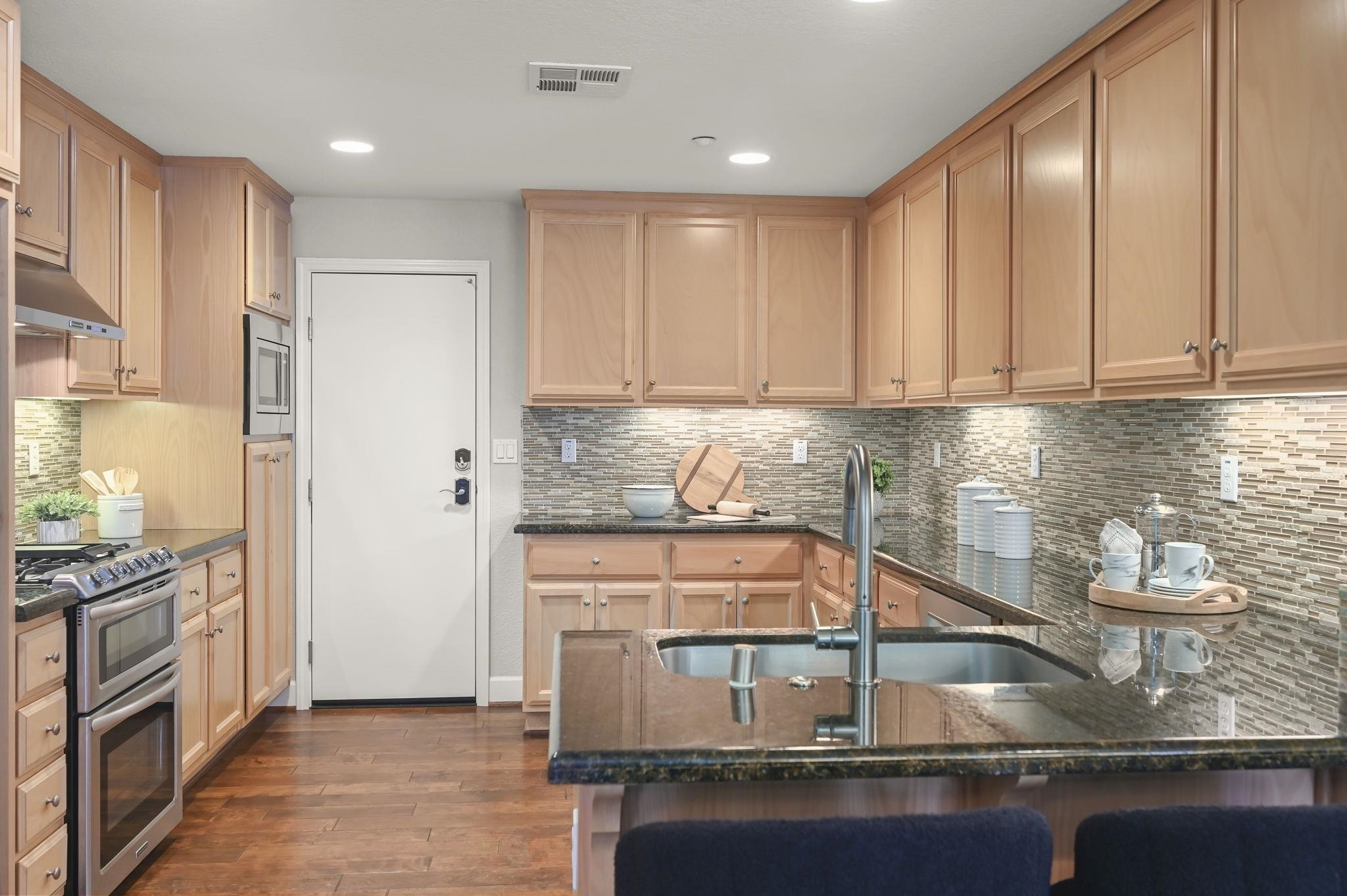 Photo #13: 41119935 Listing: Photo #13