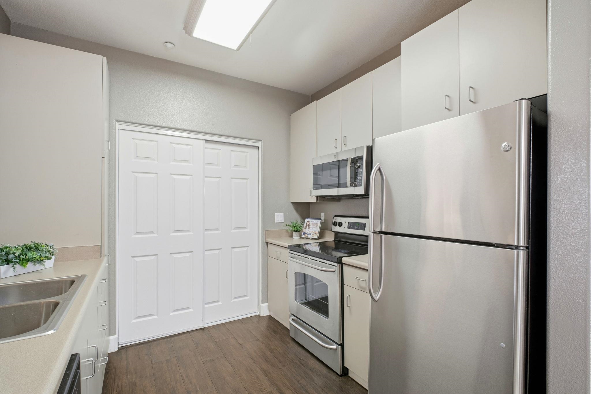 Photo #9: 41119937 Listing: Photo #9