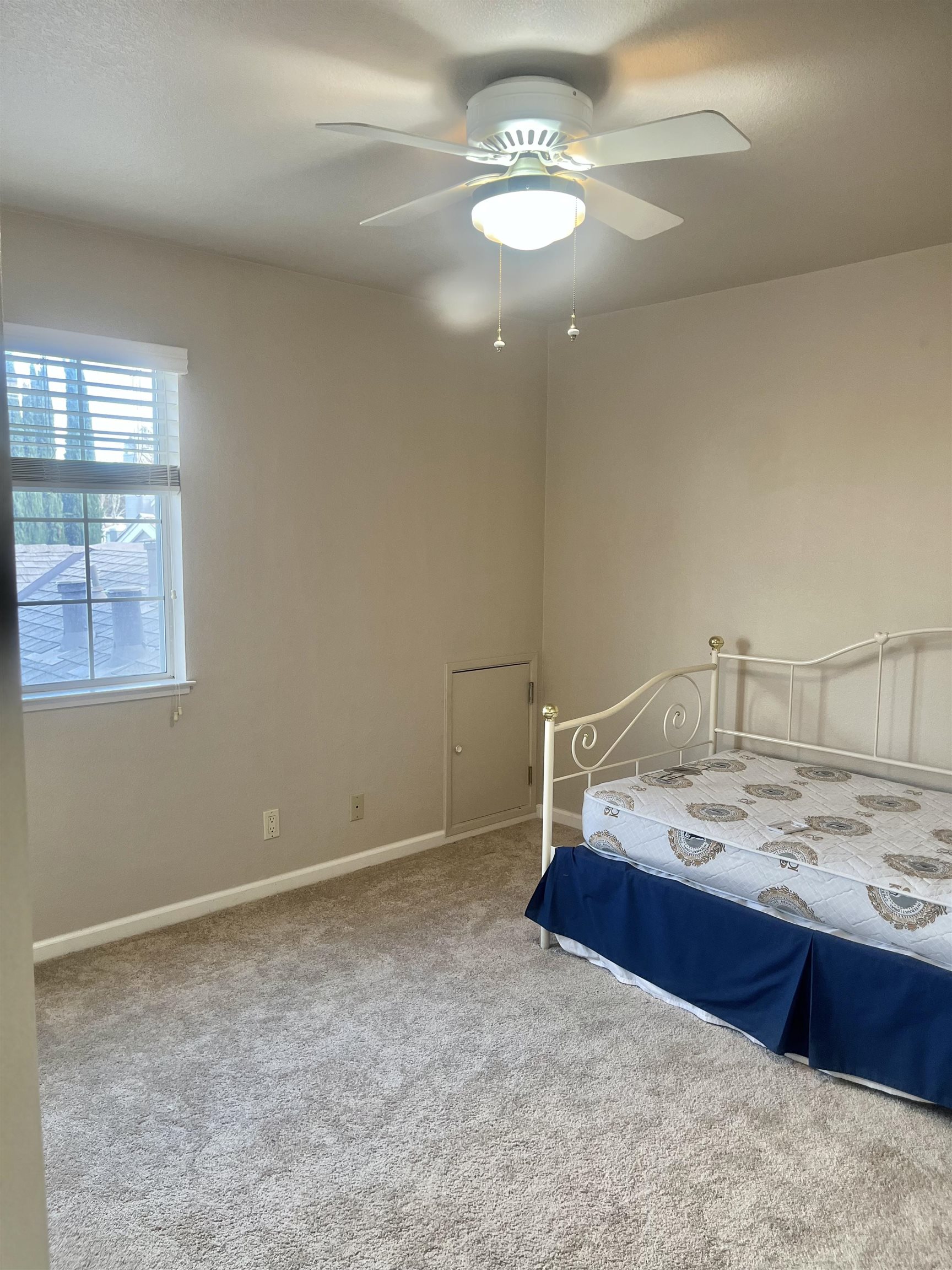 Detail Gallery Image 11 of 23 For 5601 Baldwin Way, Pleasanton,  CA 94588 - 3 Beds | 2/1 Baths
