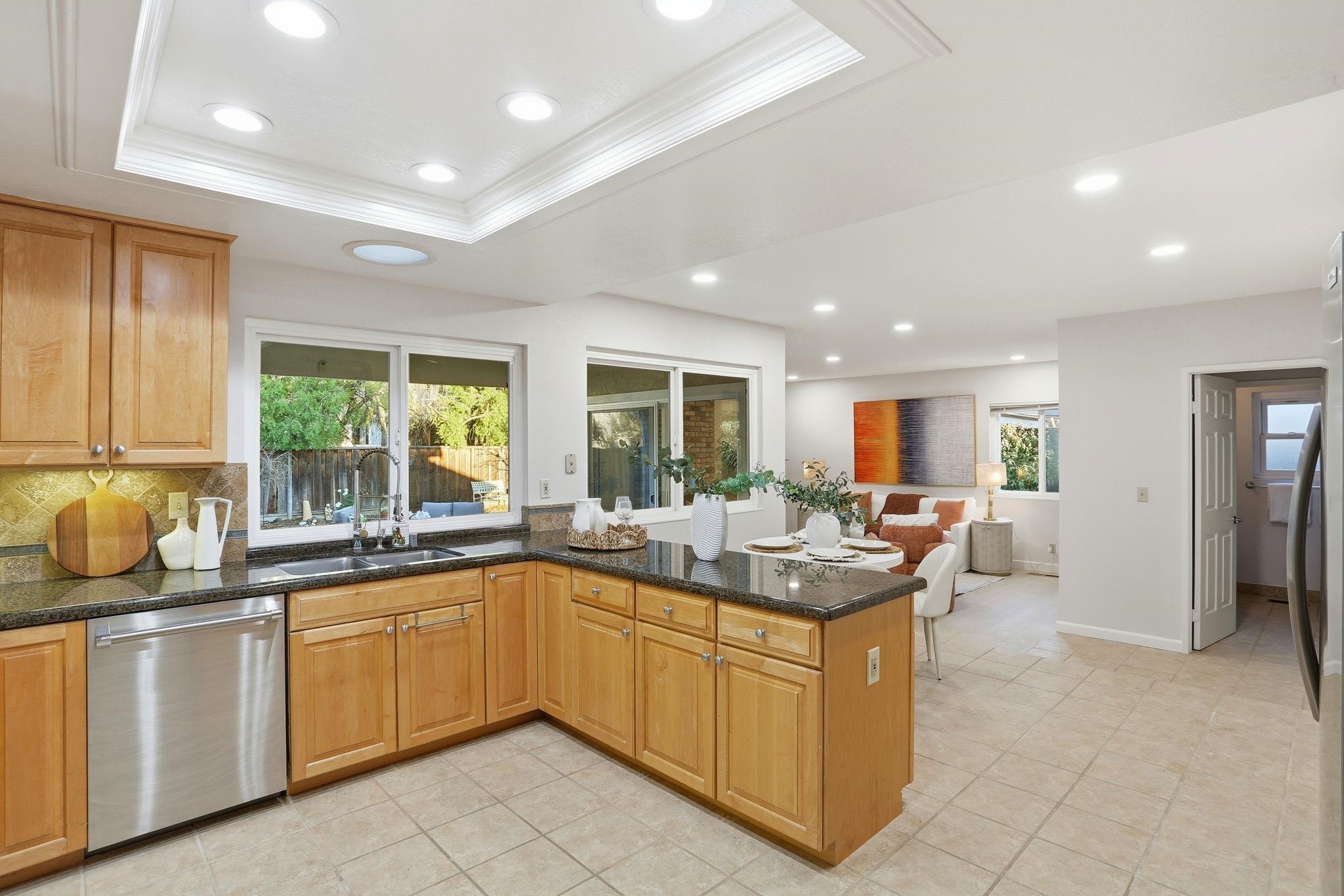 Detail Gallery Image 11 of 29 For 3259 Harvey Ct, Pleasanton,  CA 94588 - 4 Beds | 2/1 Baths