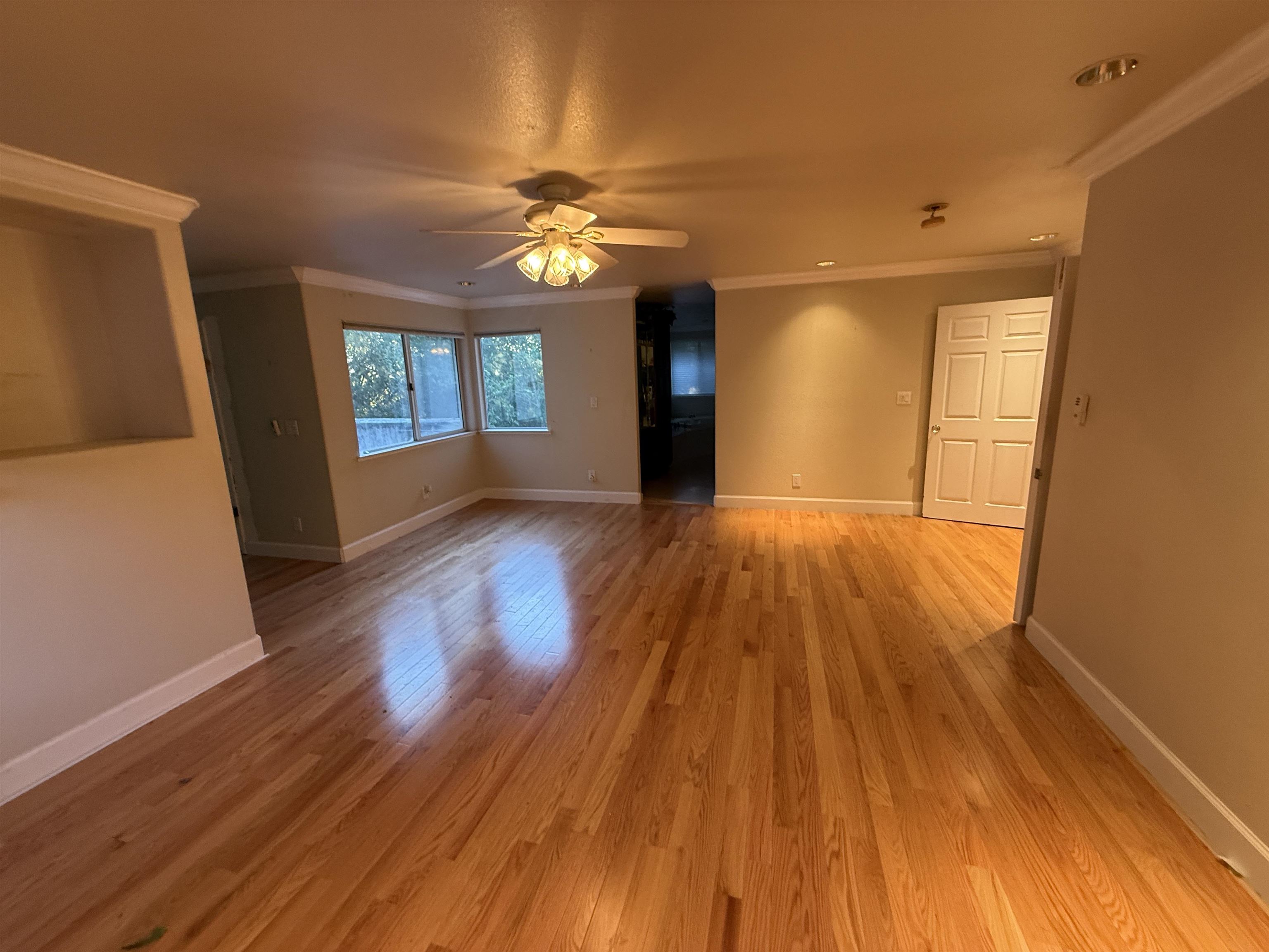 Detail Gallery Image 15 of 17 For 2775 Butters Dr, Oakland,  CA 94602 - 4 Beds | 4 Baths