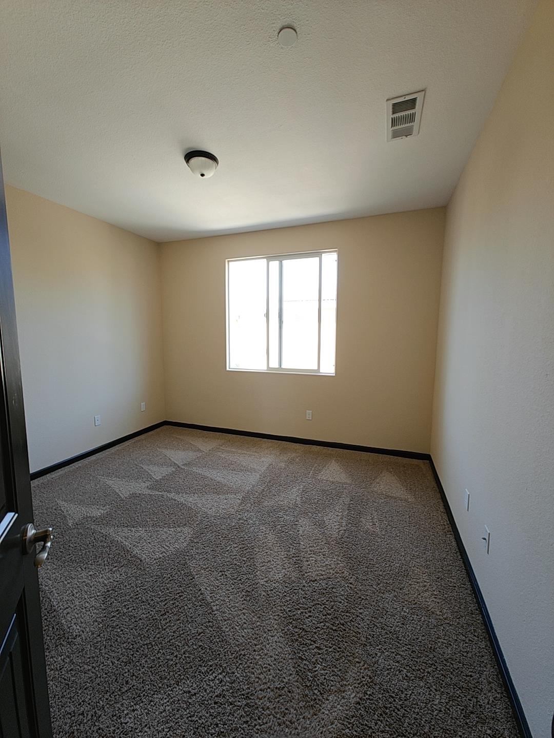 Detail Gallery Image 21 of 36 For 7283 Abbey Dr, Vallejo,  CA 94591 - 4 Beds | 3/1 Baths