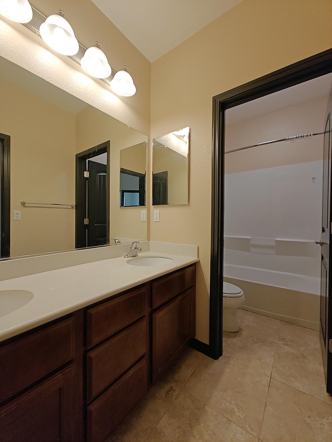 Detail Gallery Image 22 of 36 For 7283 Abbey Dr, Vallejo,  CA 94591 - 4 Beds | 3/1 Baths