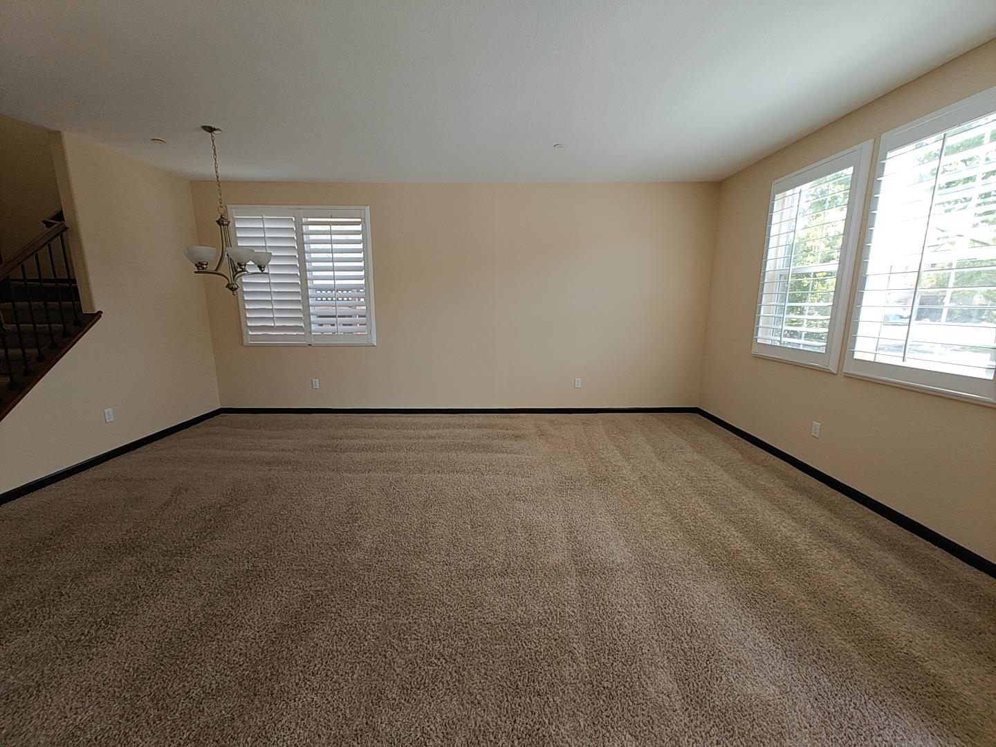 Detail Gallery Image 4 of 36 For 7283 Abbey Dr, Vallejo,  CA 94591 - 4 Beds | 3/1 Baths