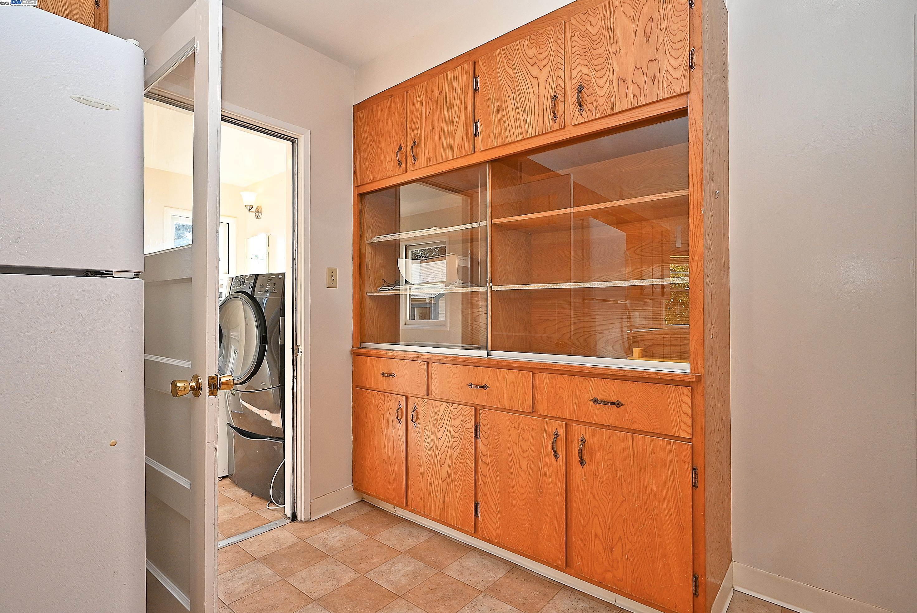 Detail Gallery Image 19 of 51 For 181 E Lewelling Blvd, San Lorenzo,  CA 94580 - 2 Beds | 1 Baths