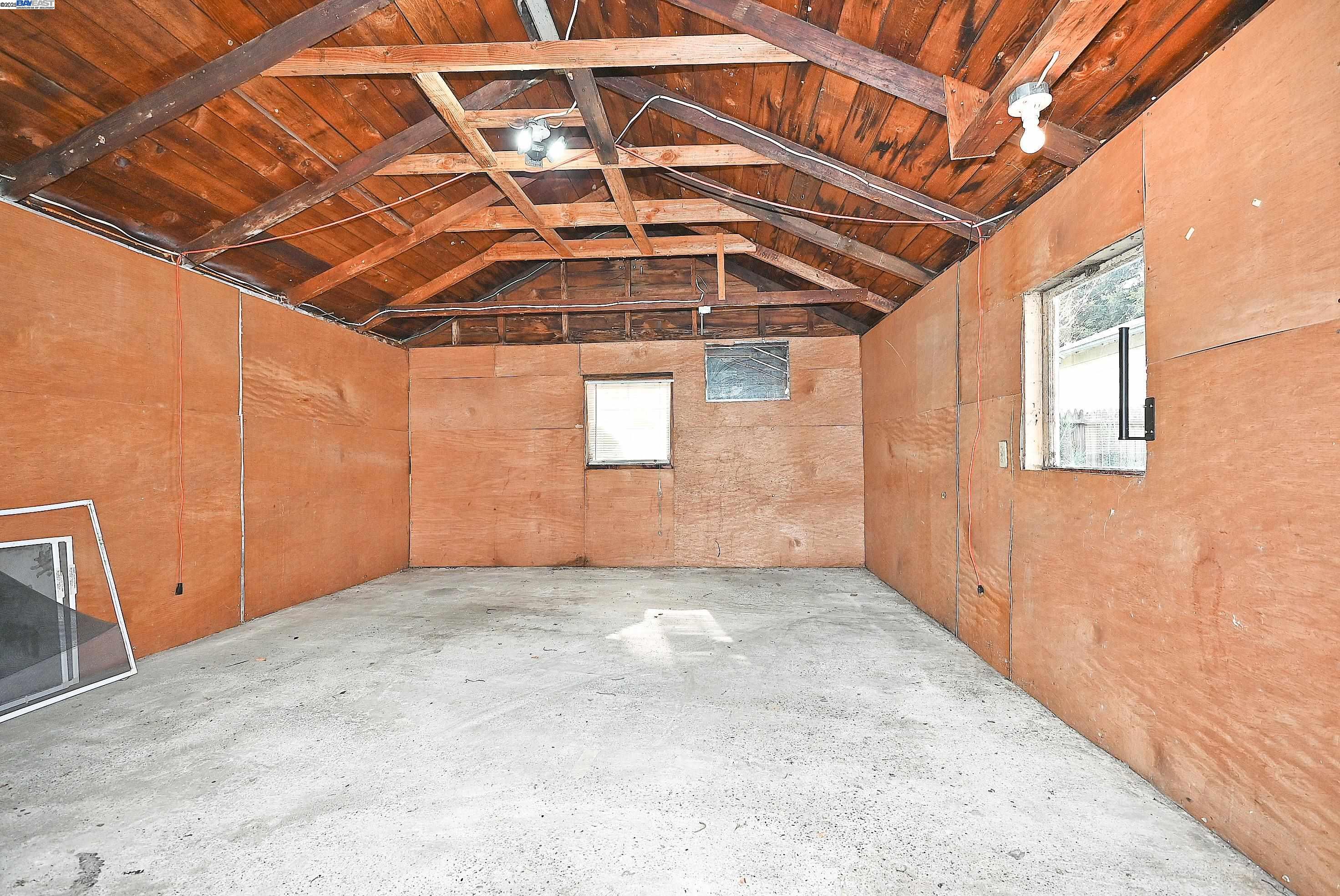 Detail Gallery Image 30 of 51 For 181 E Lewelling Blvd, San Lorenzo,  CA 94580 - 2 Beds | 1 Baths