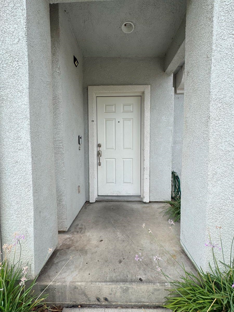 Detail Gallery Image 2 of 31 For 645 Rockspray Cir, Pittsburg,  CA 94565 - 4 Beds | 2/1 Baths