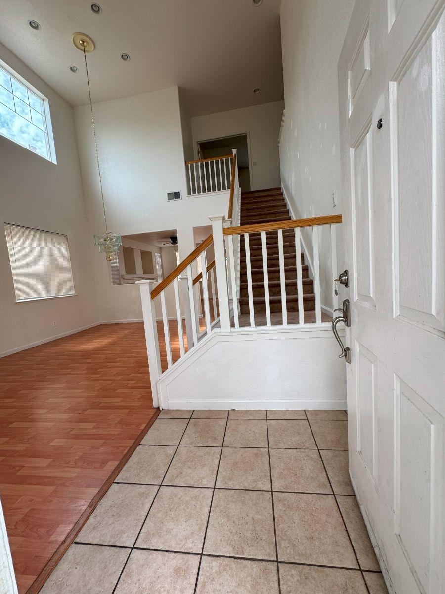 Detail Gallery Image 3 of 31 For 645 Rockspray Cir, Pittsburg,  CA 94565 - 4 Beds | 2/1 Baths