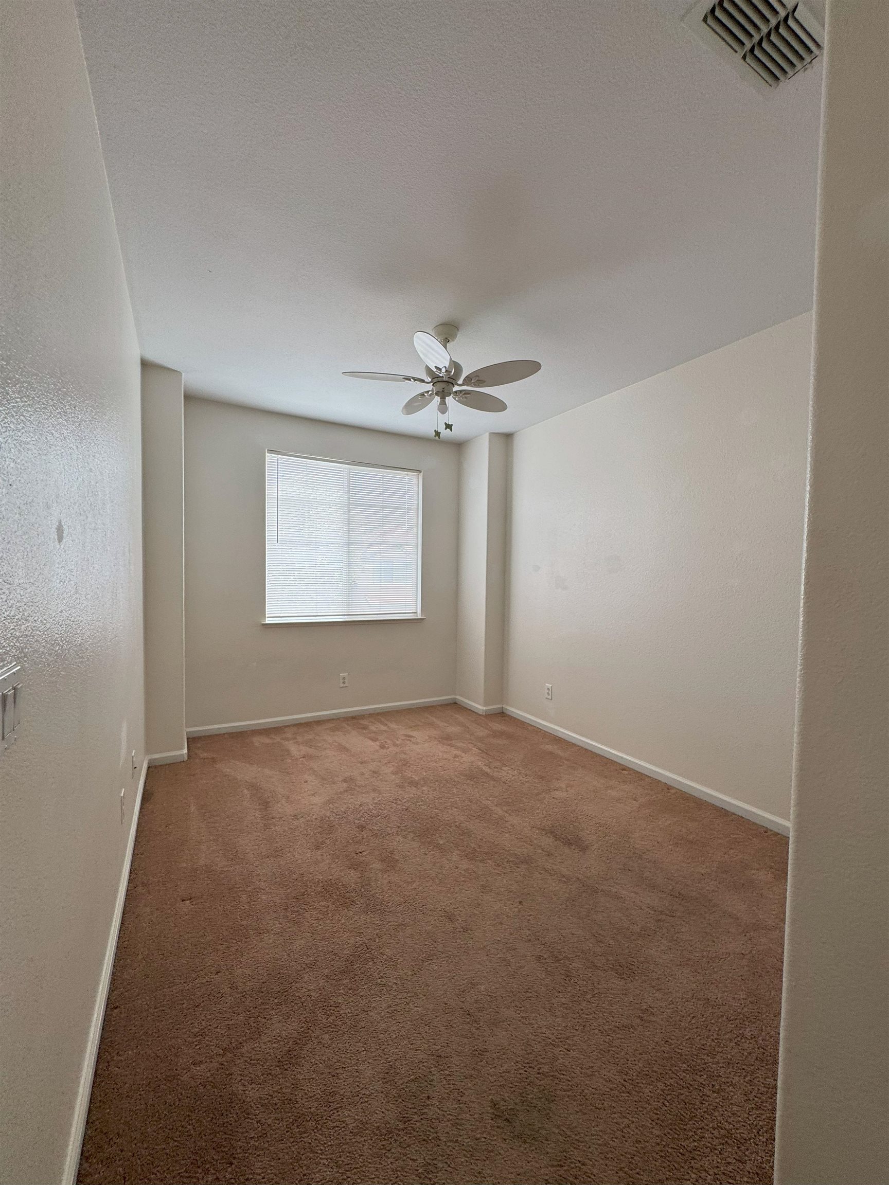 Detail Gallery Image 26 of 31 For 645 Rockspray Cir, Pittsburg,  CA 94565 - 4 Beds | 2/1 Baths