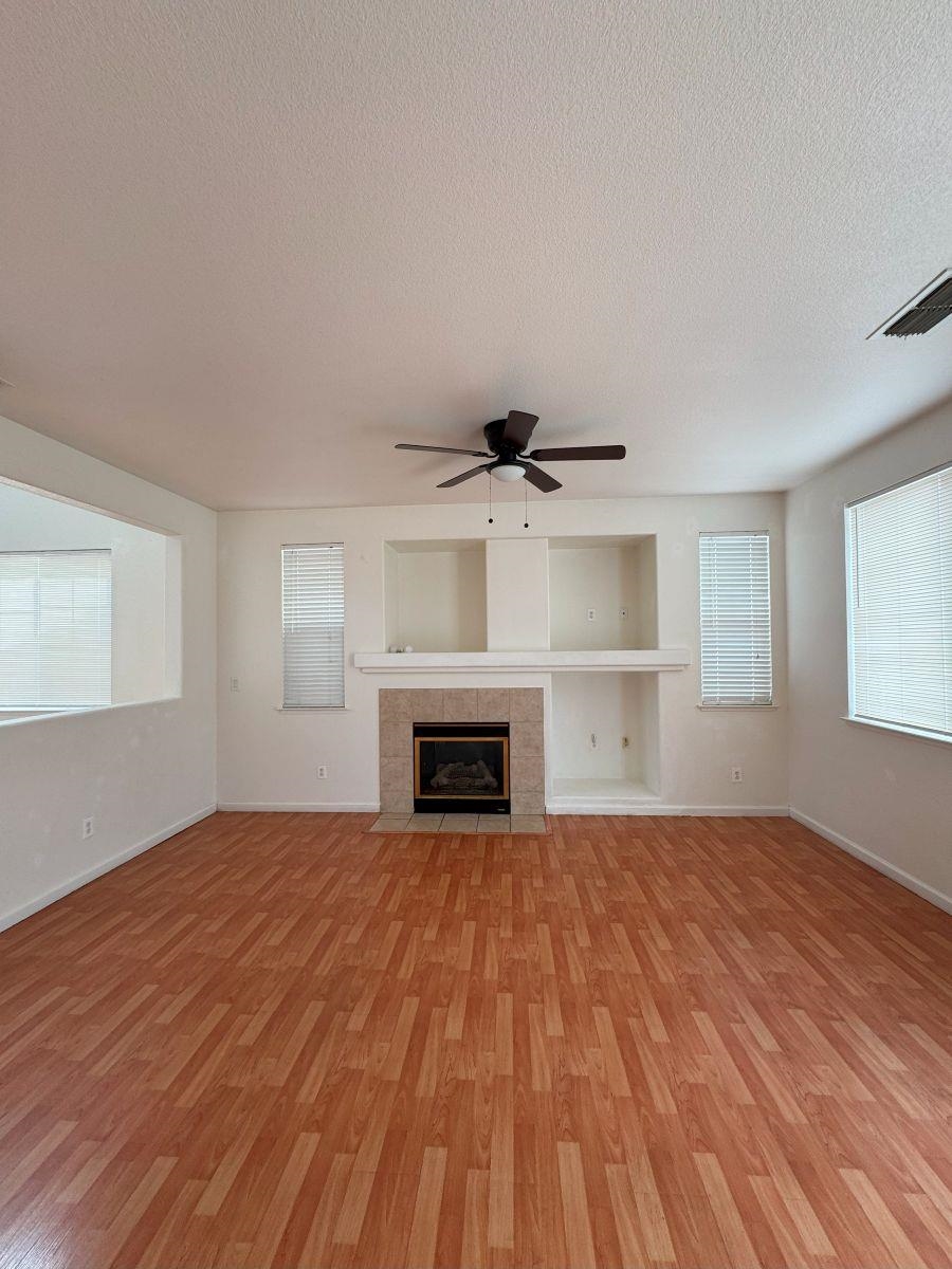 Detail Gallery Image 7 of 31 For 645 Rockspray Cir, Pittsburg,  CA 94565 - 4 Beds | 2/1 Baths