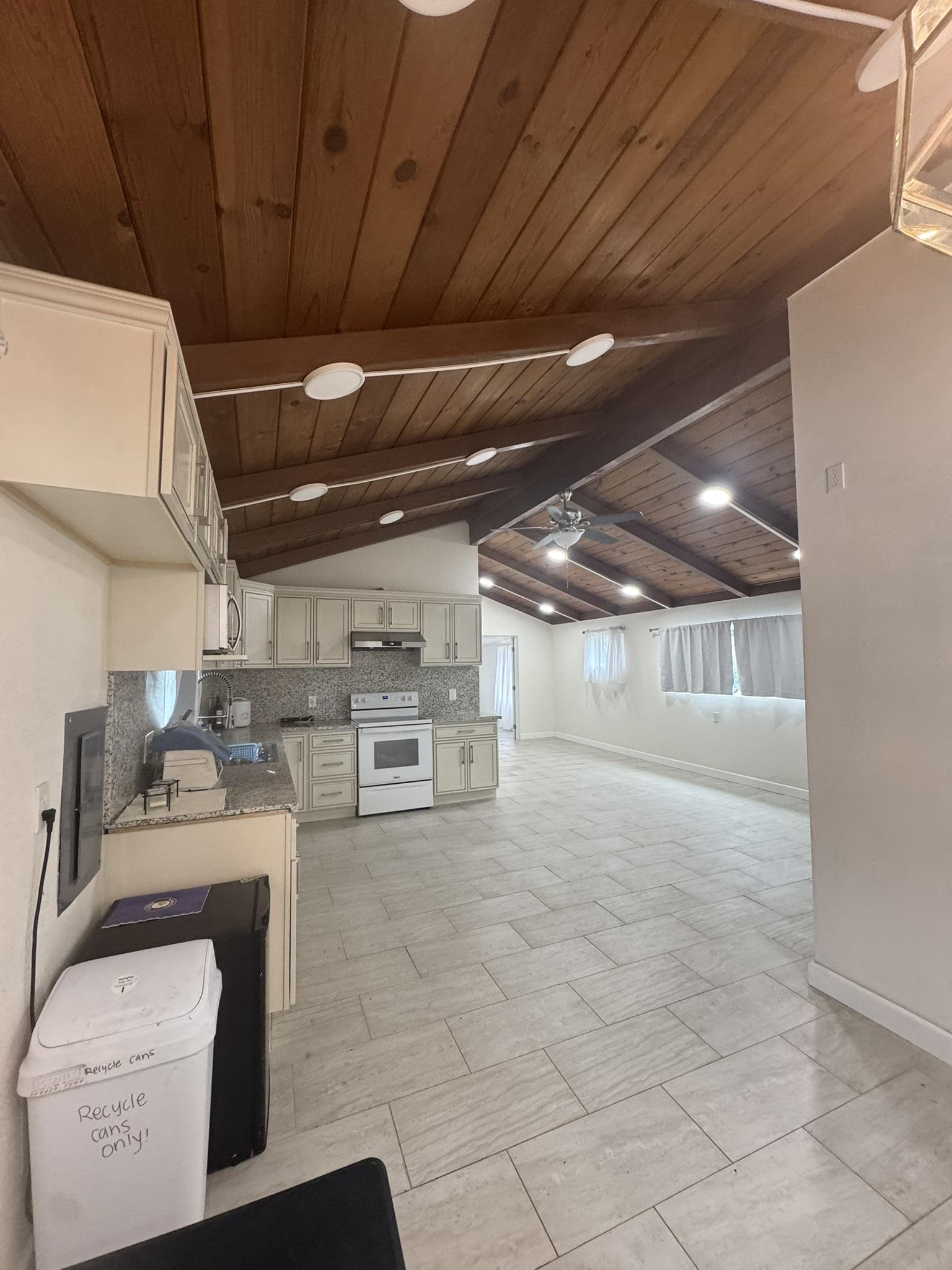 Detail Gallery Image 11 of 31 For 5116 Sandmound Blvd, Oakley,  CA 94561 - 2 Beds | 2 Baths