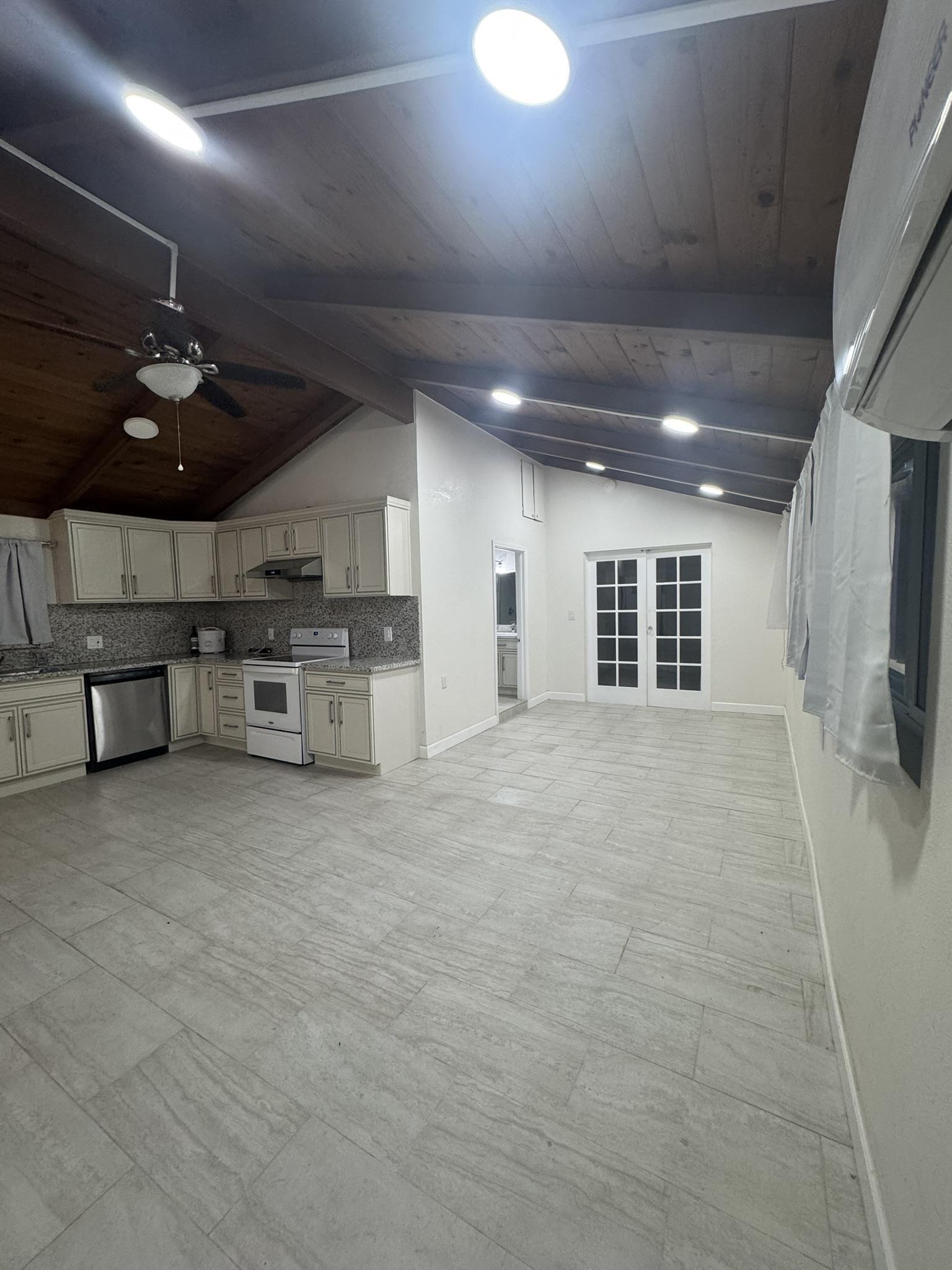 Detail Gallery Image 9 of 31 For 5116 Sandmound Blvd, Oakley,  CA 94561 - 2 Beds | 2 Baths